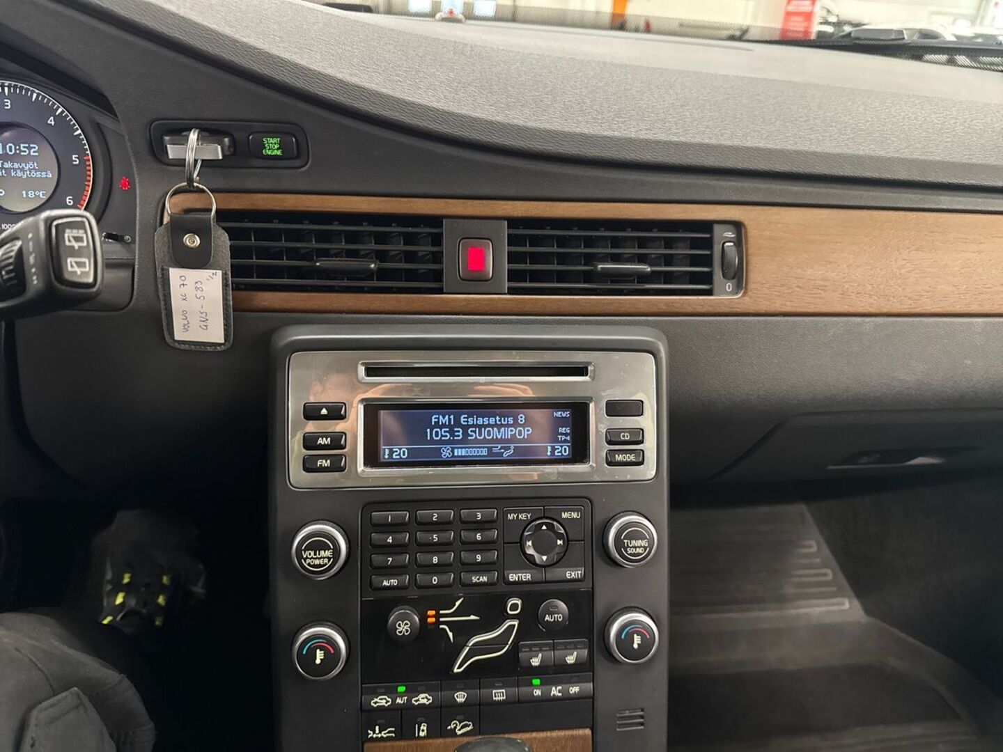 VOLVO XC70 2008
