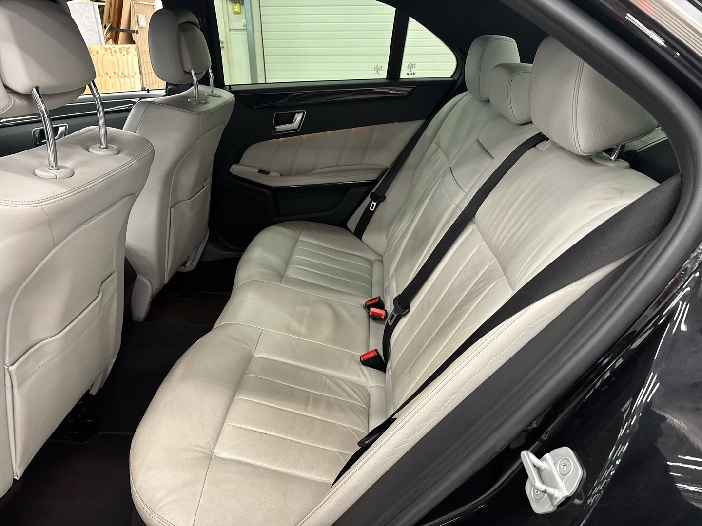 MERCEDES-BENZ E 2015