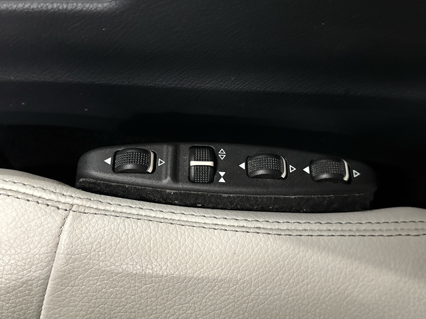 MERCEDES-BENZ E 2015