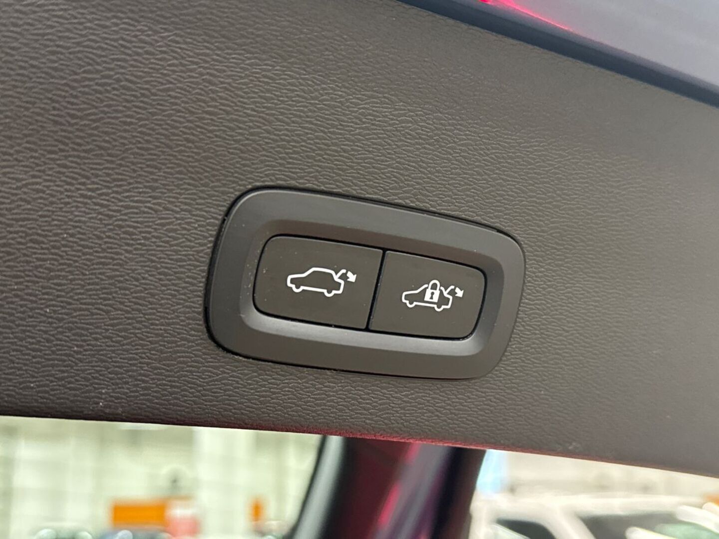 VOLVO C40 2022