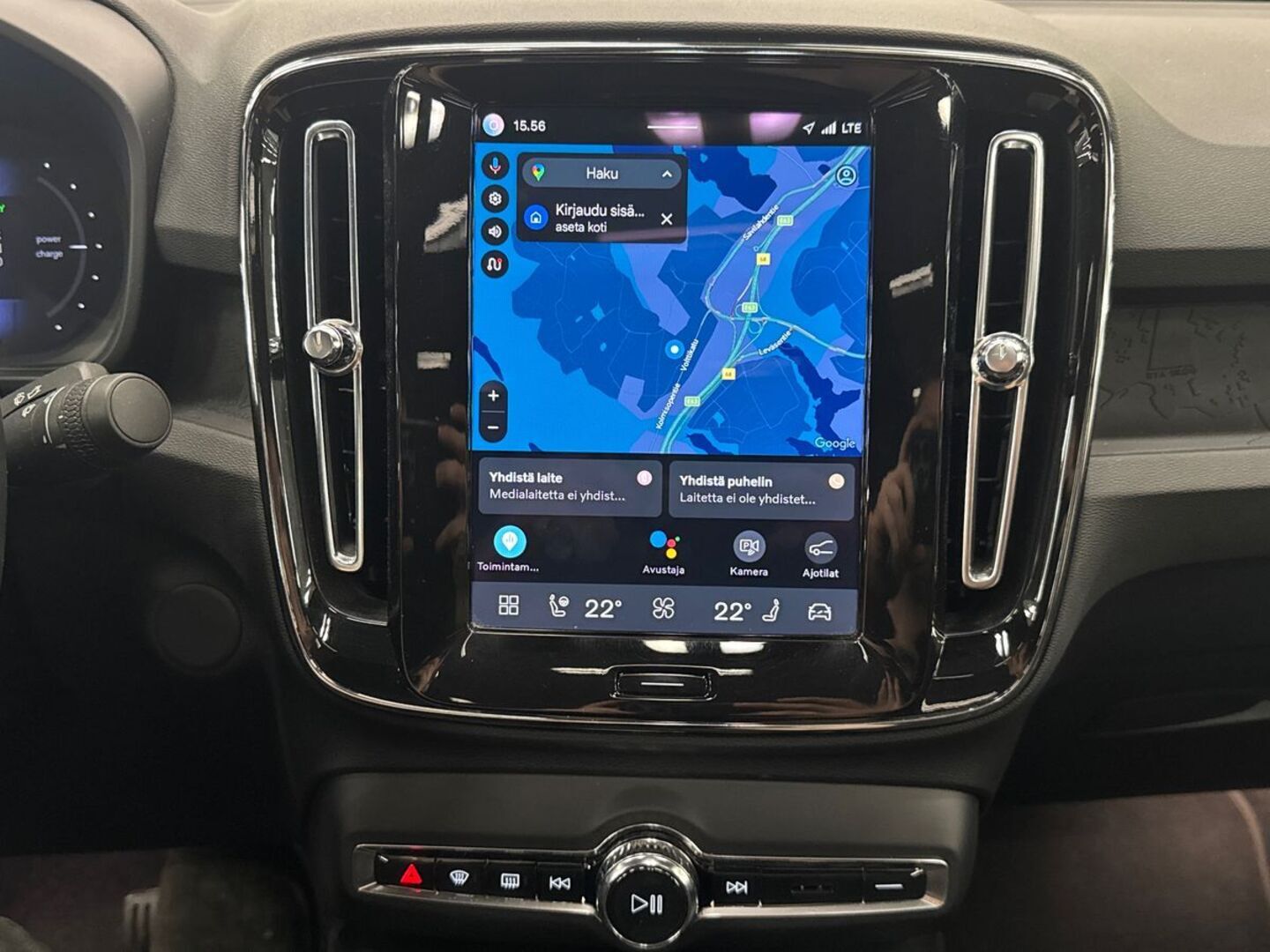VOLVO C40 2022