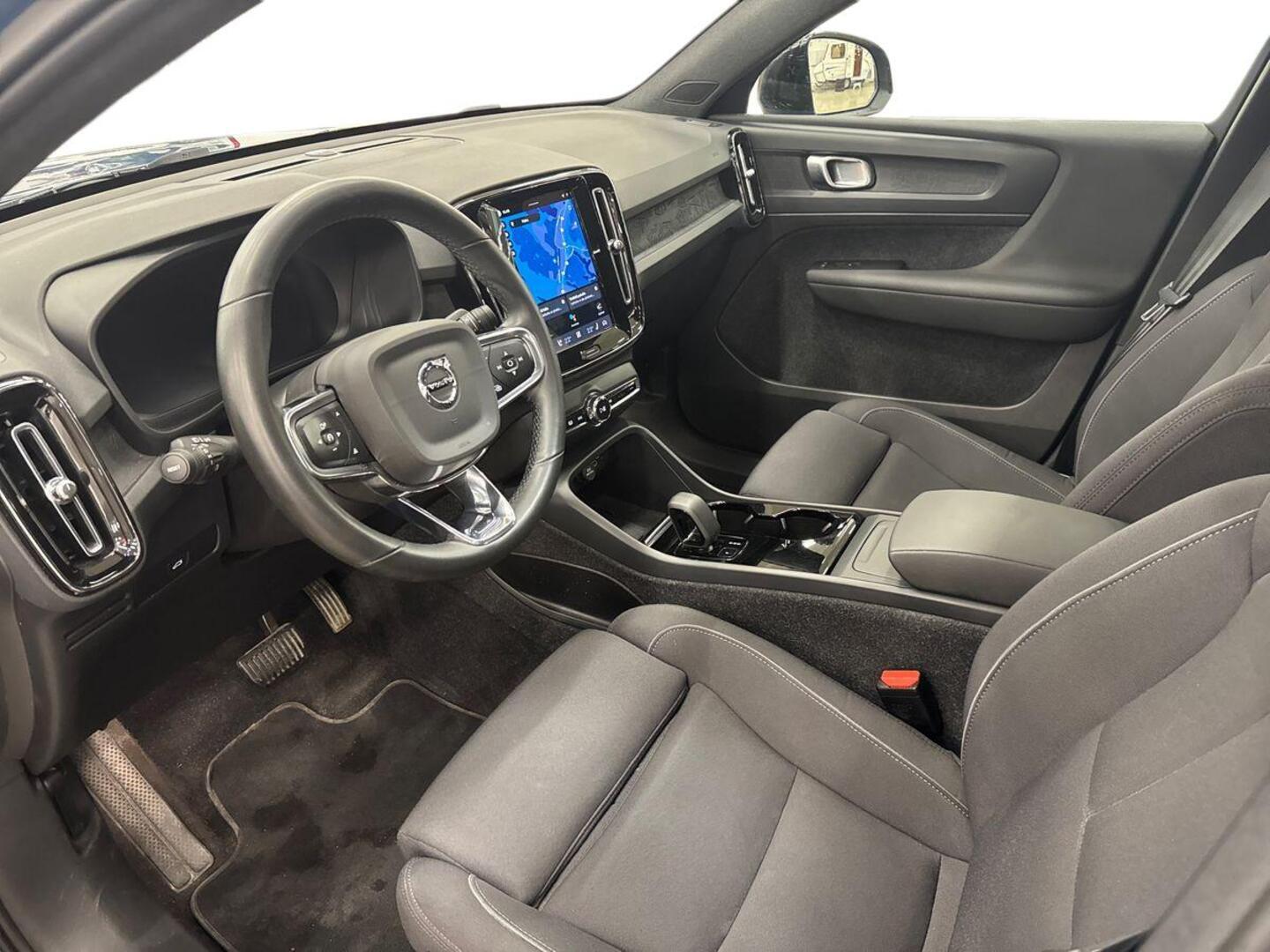 VOLVO C40 2022