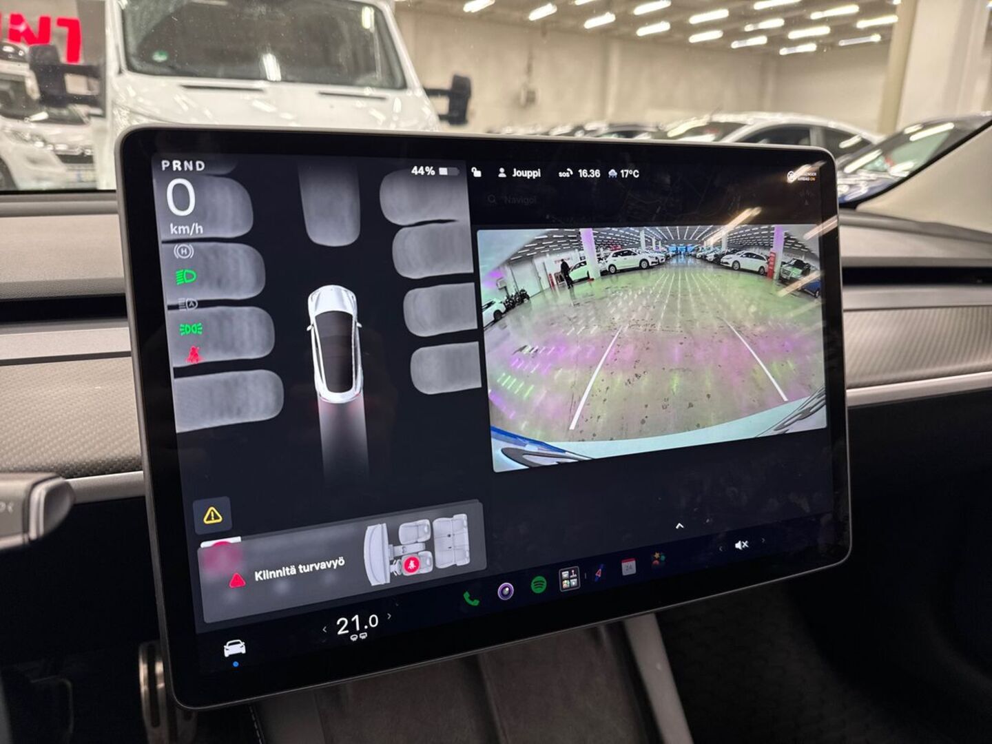 TESLA Model 3 20