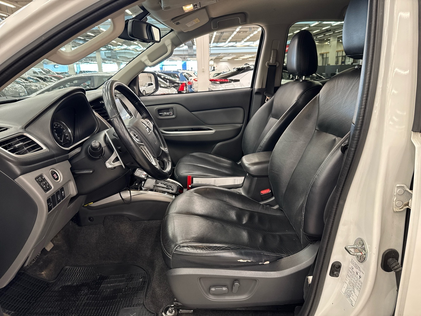 MITSUBISHI L200 2018