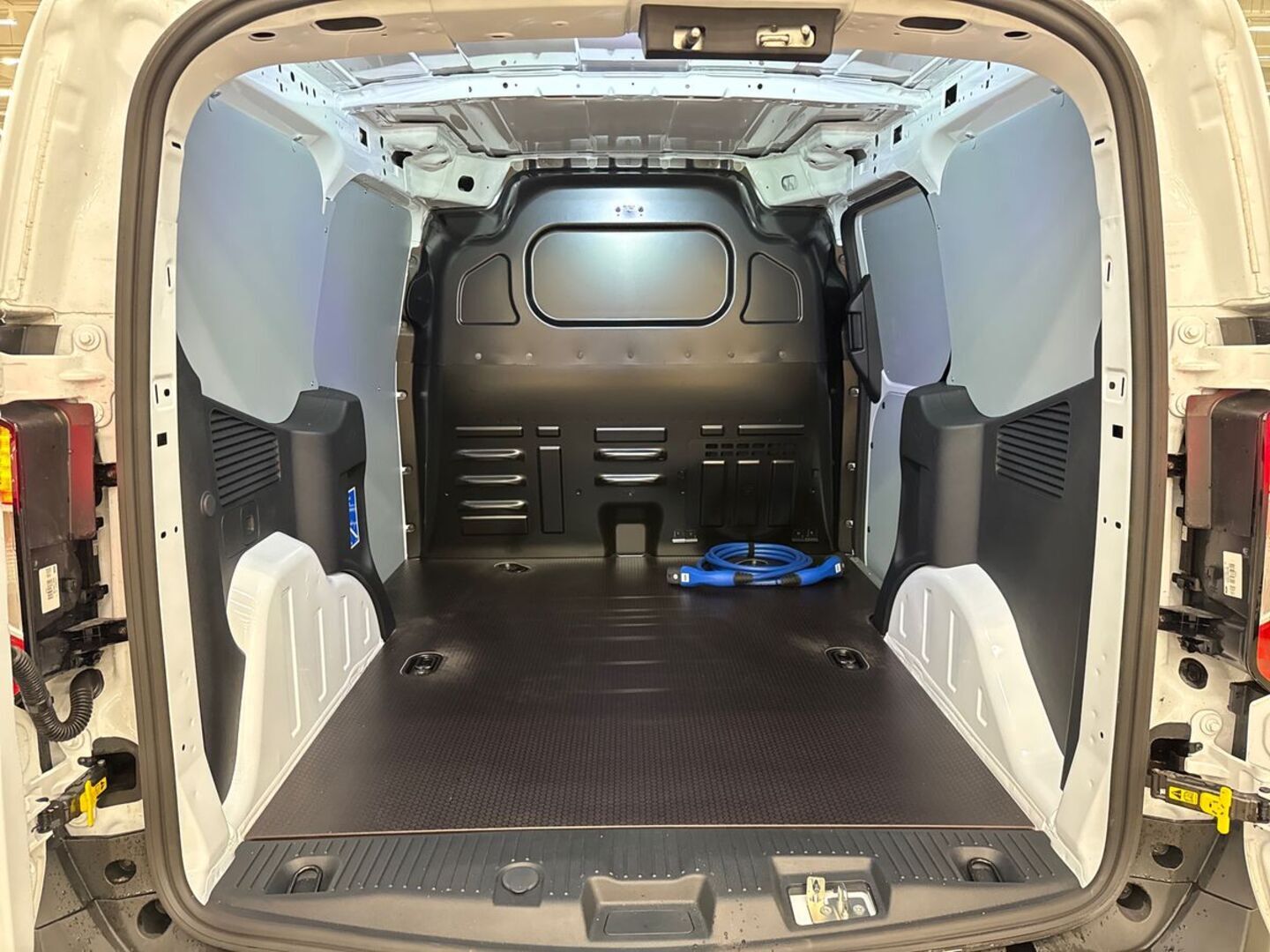 FORD Transit Courier 2026