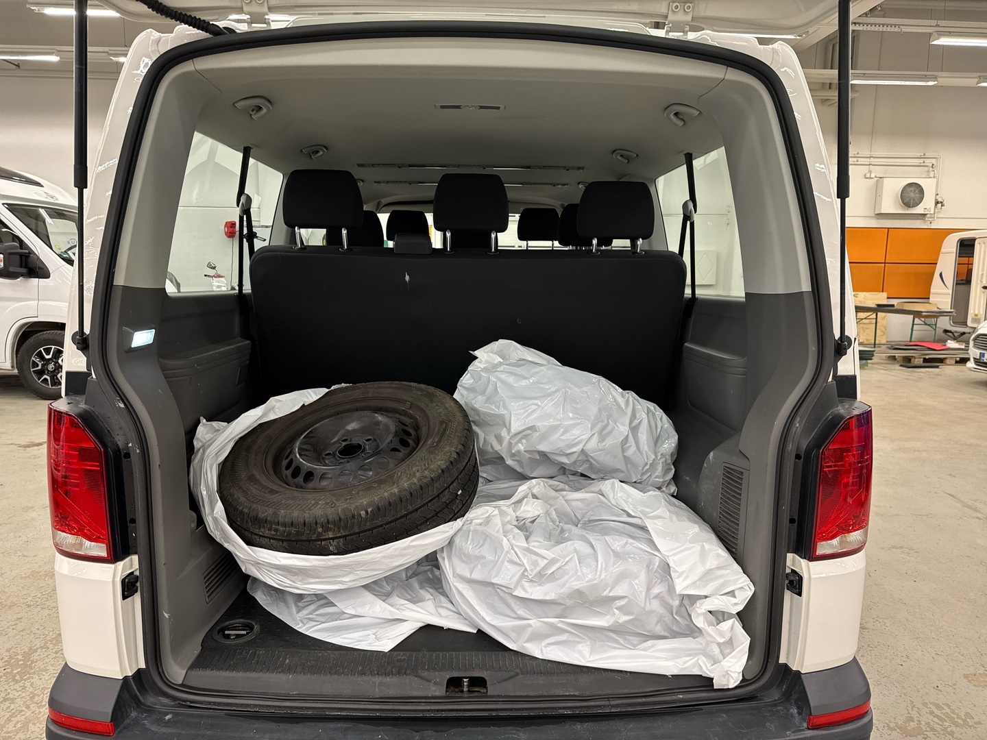 VOLKSWAGEN Caravelle 2021