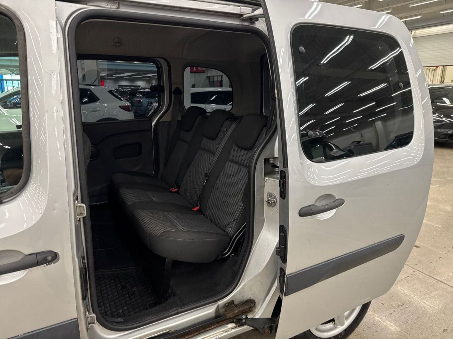 MERCEDES-BENZ Citan 2012