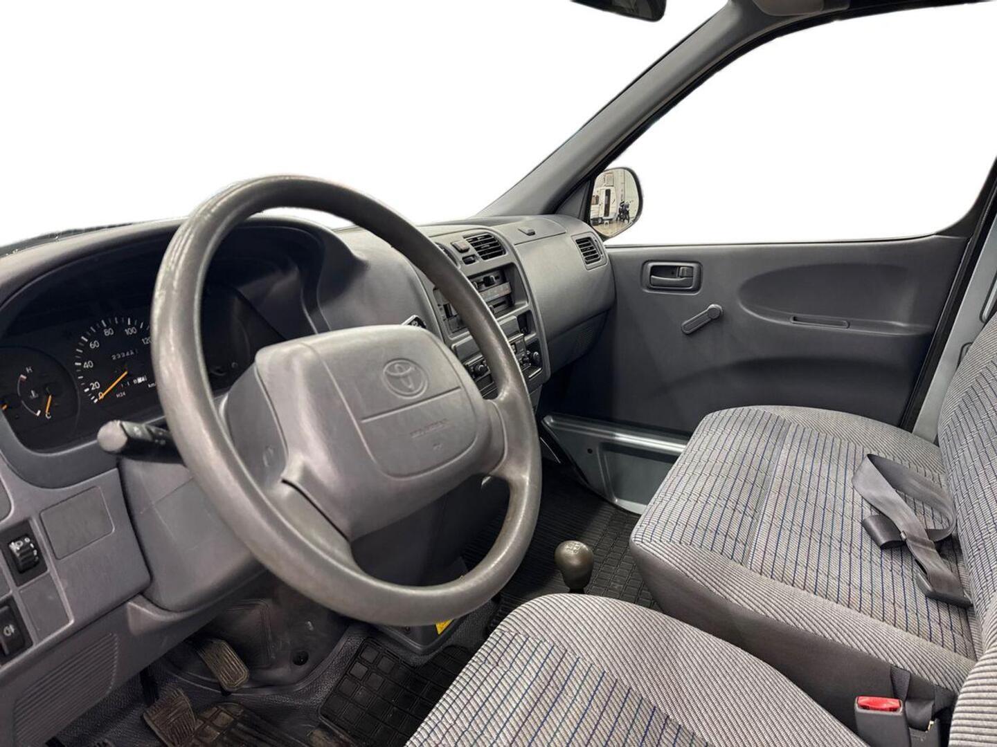 TOYOTA Hiace 1998