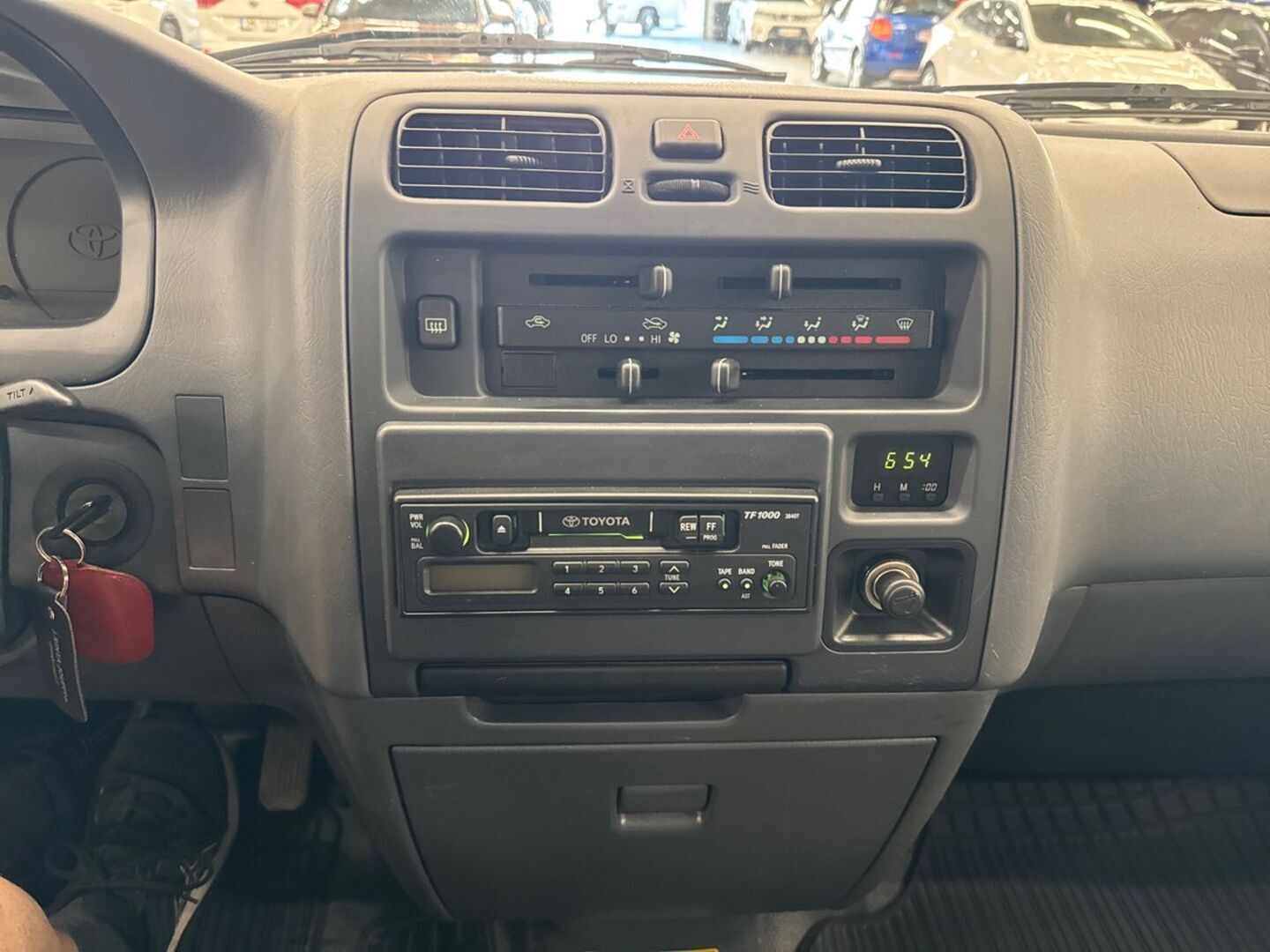 TOYOTA Hiace 1998