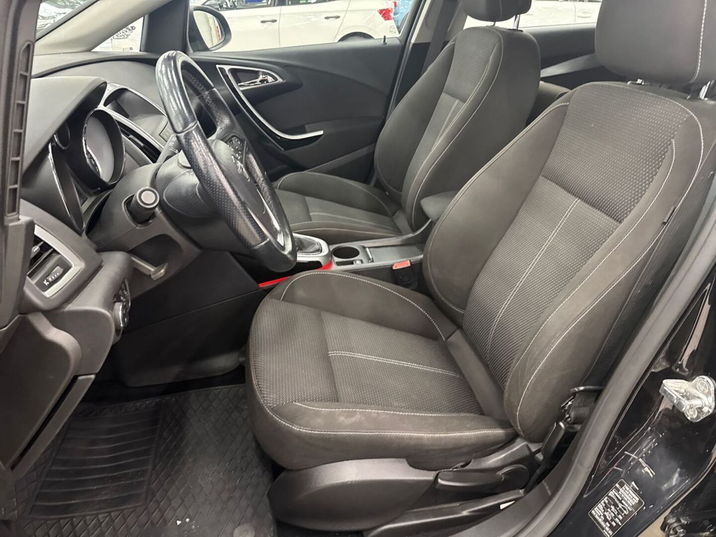 OPEL Astra 2010
