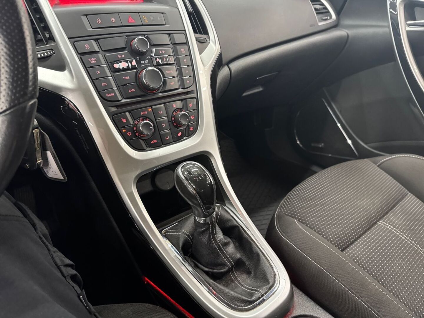 OPEL Astra 2010