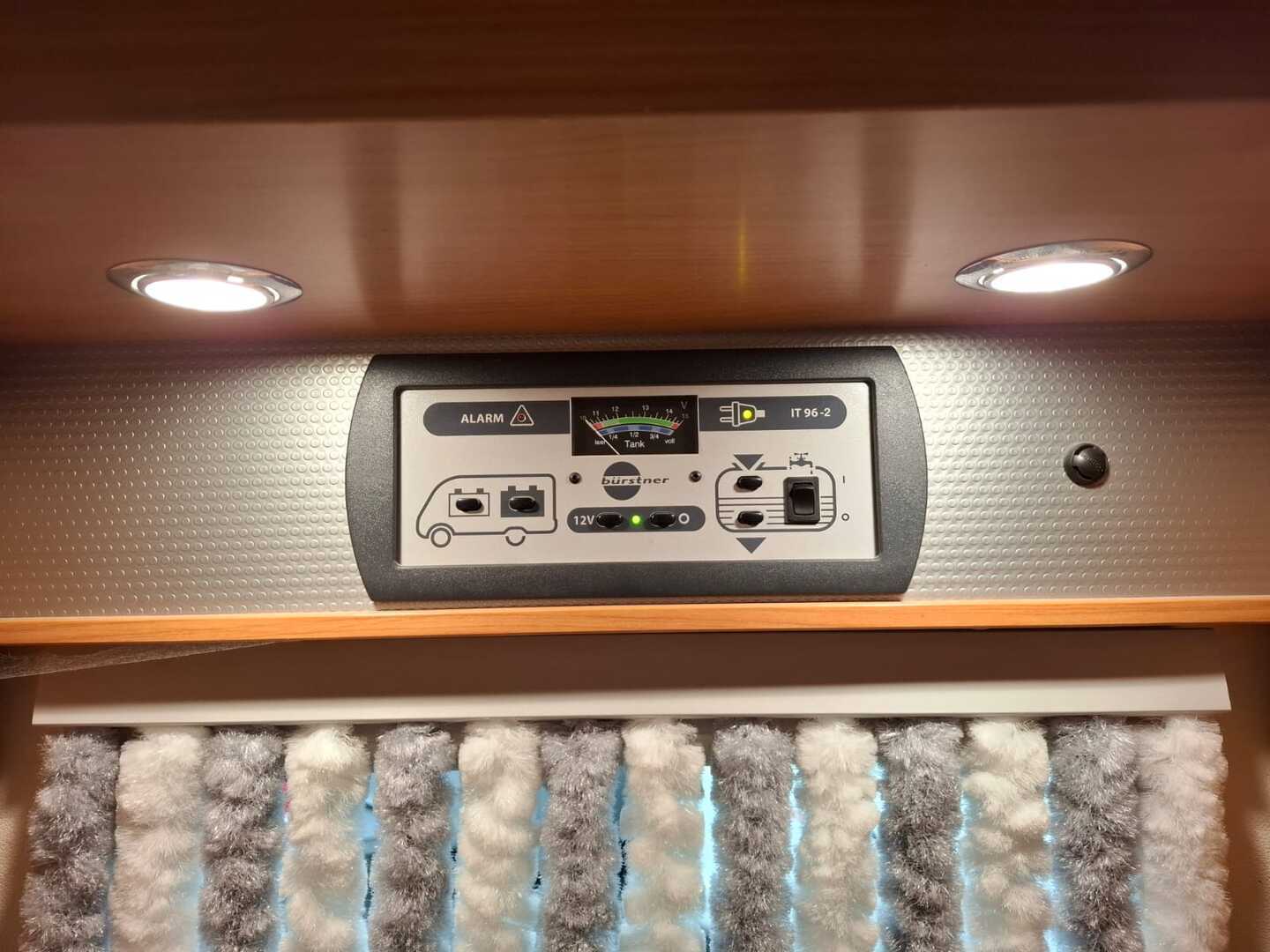 BÜRSTNER NEXXO T 660 2010