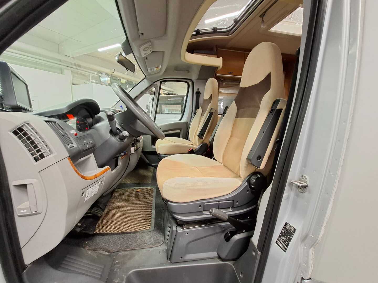 BÜRSTNER NEXXO T 660 2010