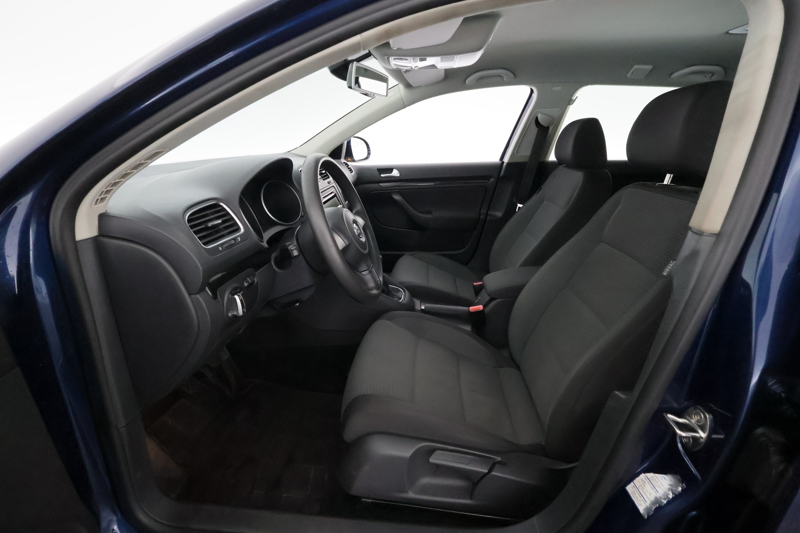 VOLKSWAGEN Golf 2011