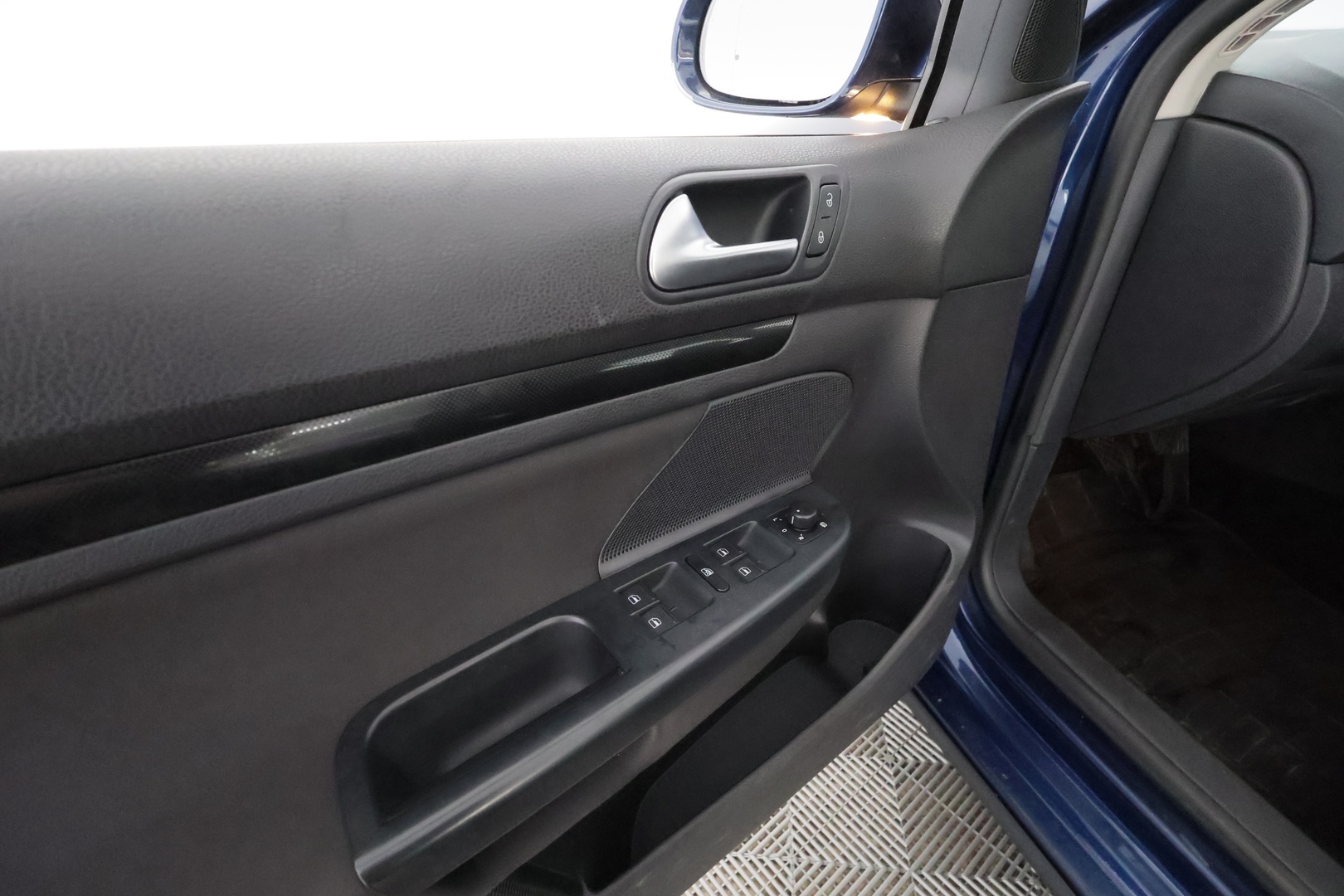 VOLKSWAGEN Golf 2011