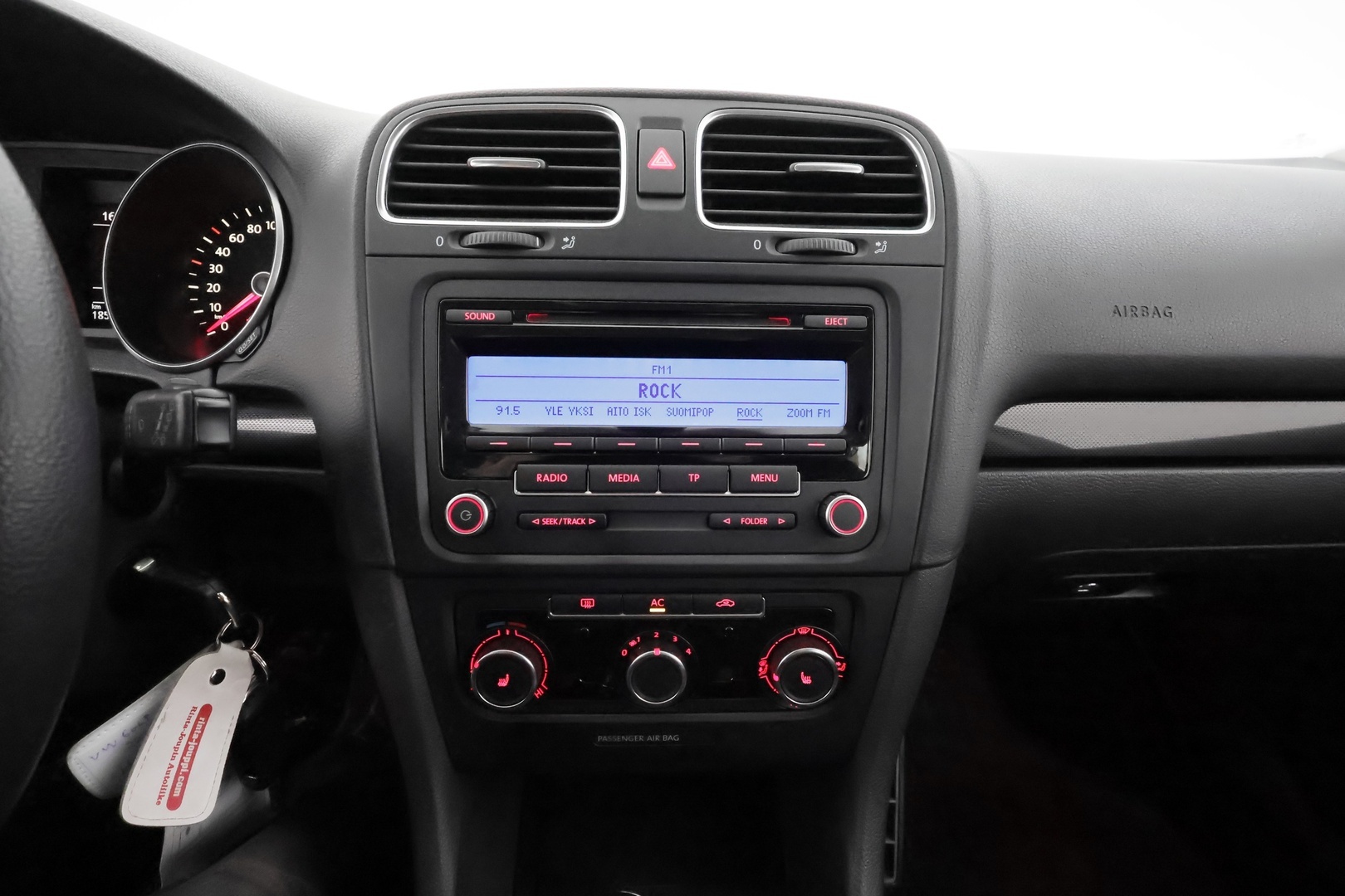 VOLKSWAGEN Golf 2011