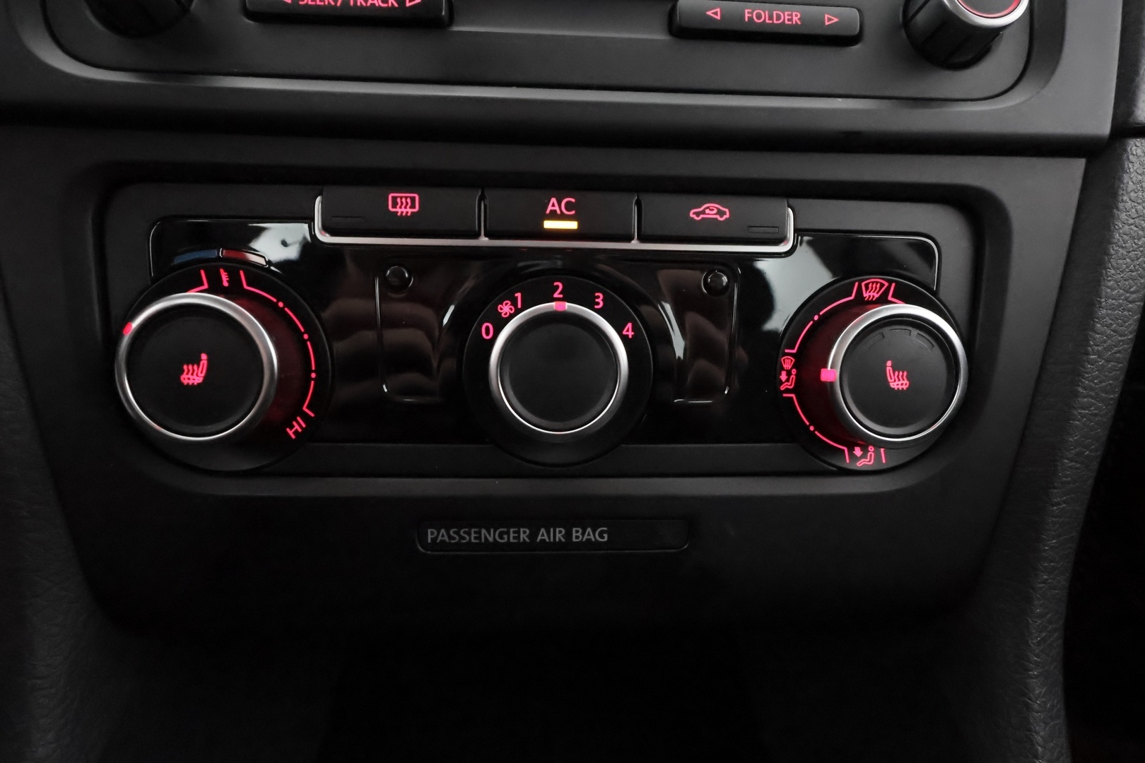 VOLKSWAGEN Golf 2011