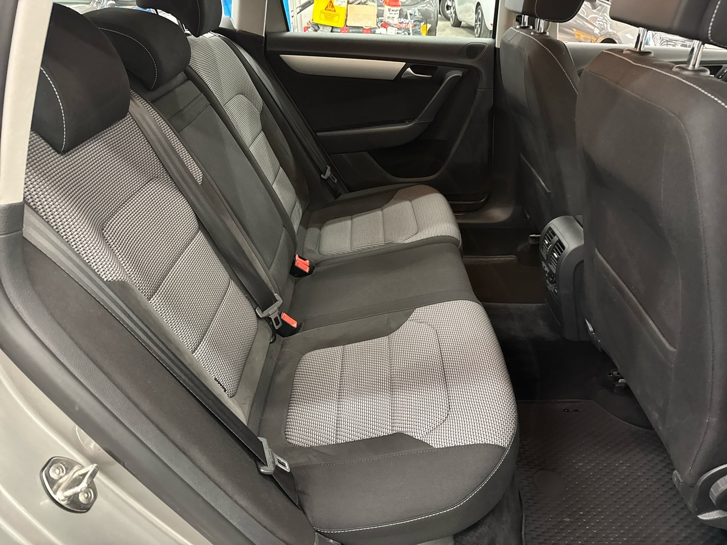 VOLKSWAGEN Passat 2013