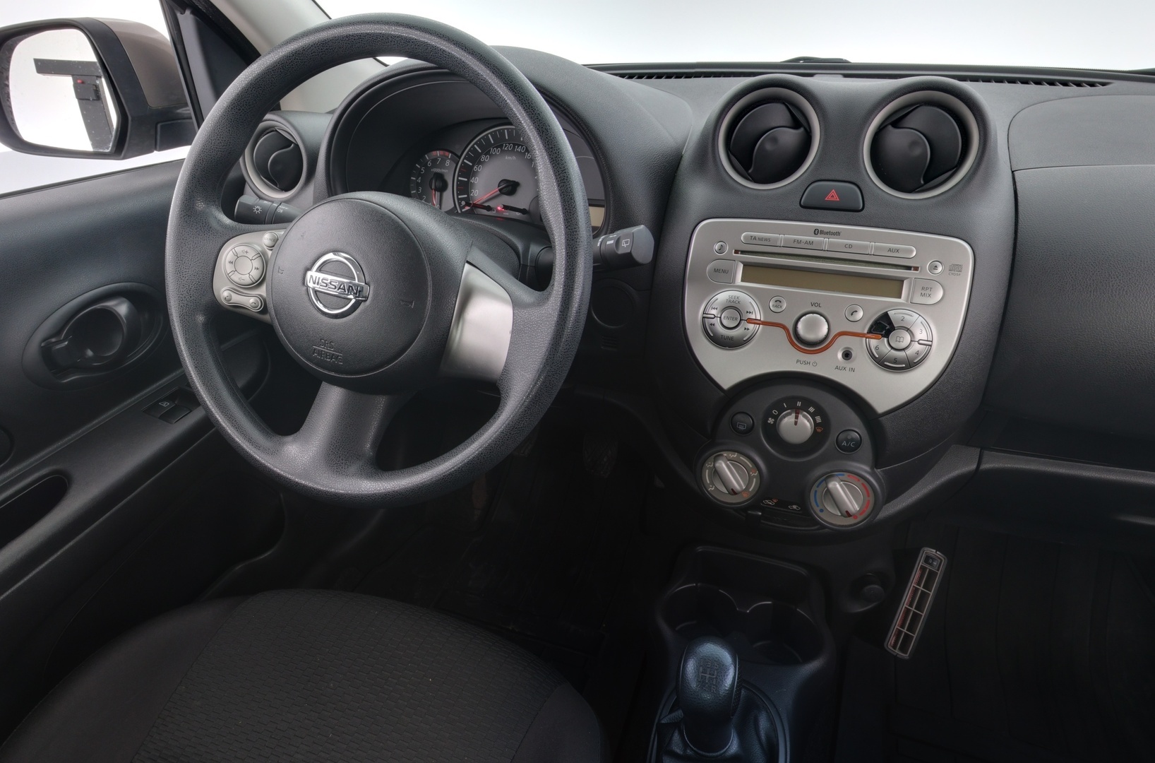 NISSAN Micra 2013