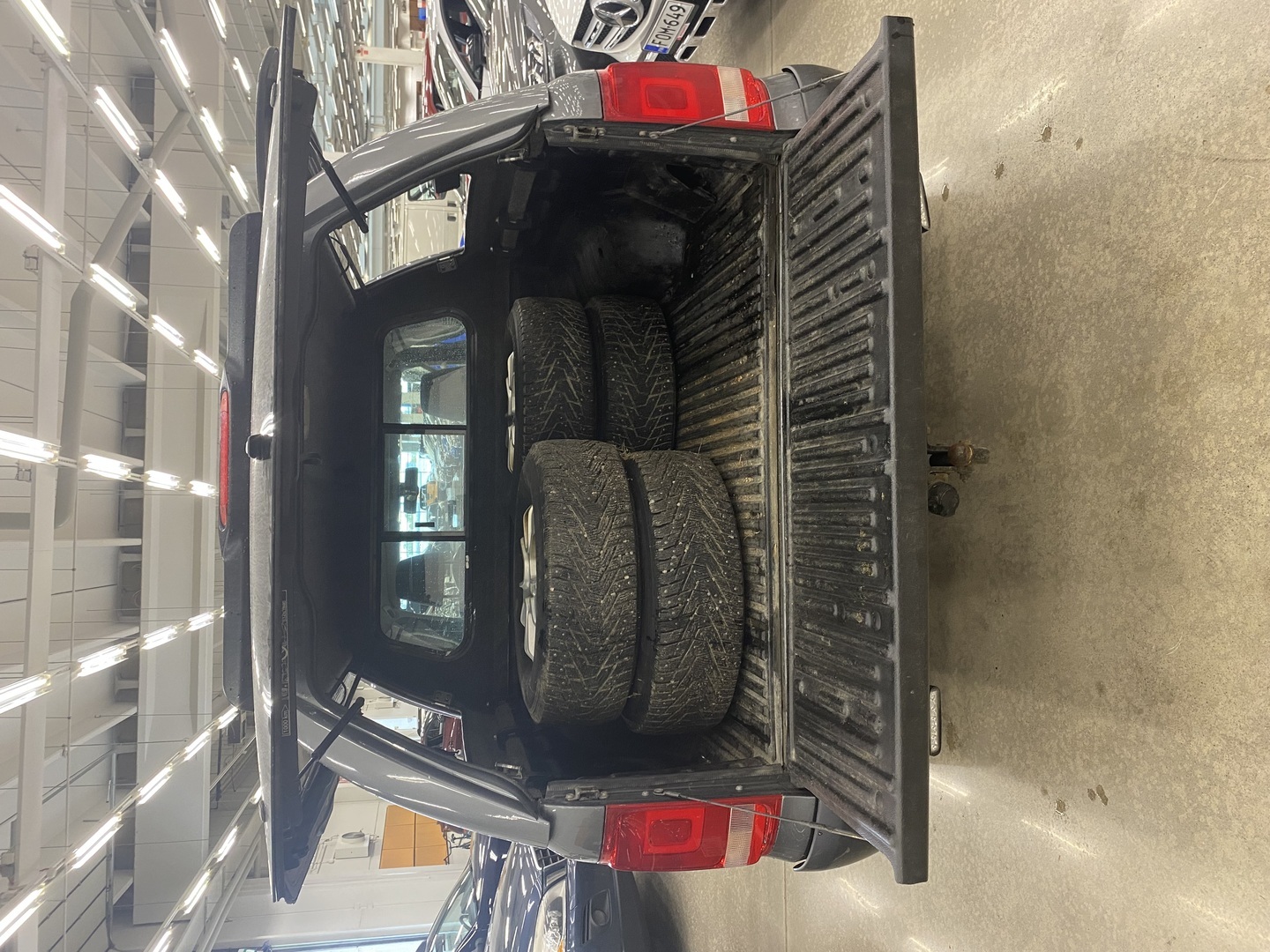VOLKSWAGEN Amarok 2015