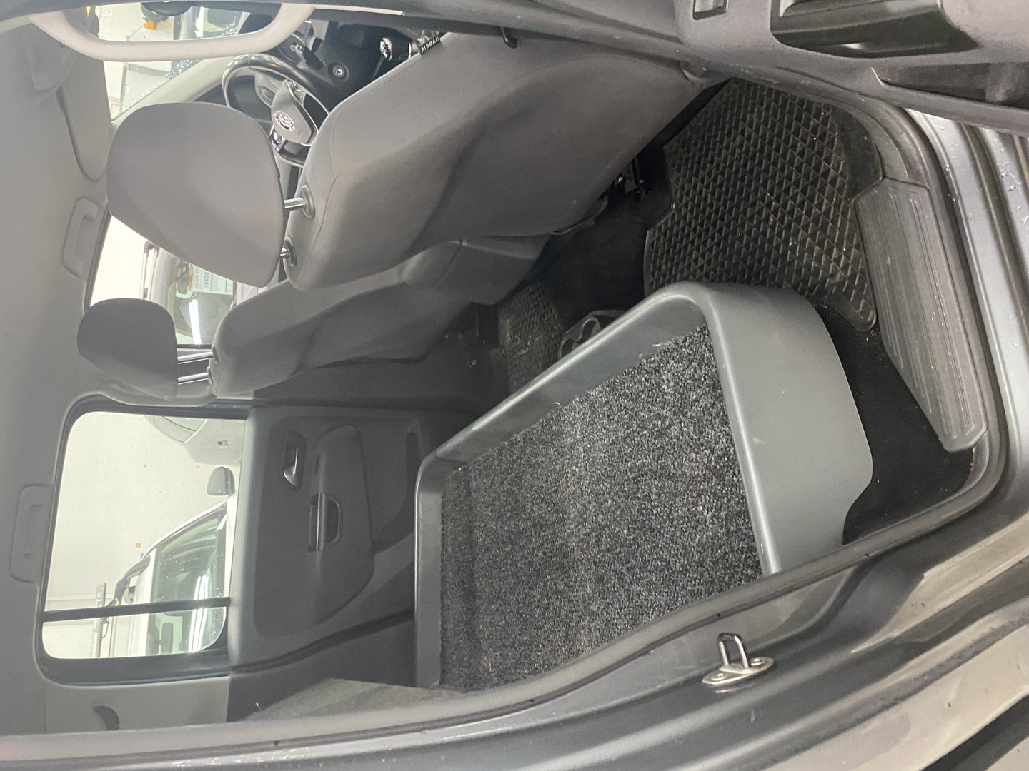 VOLKSWAGEN Amarok 2015