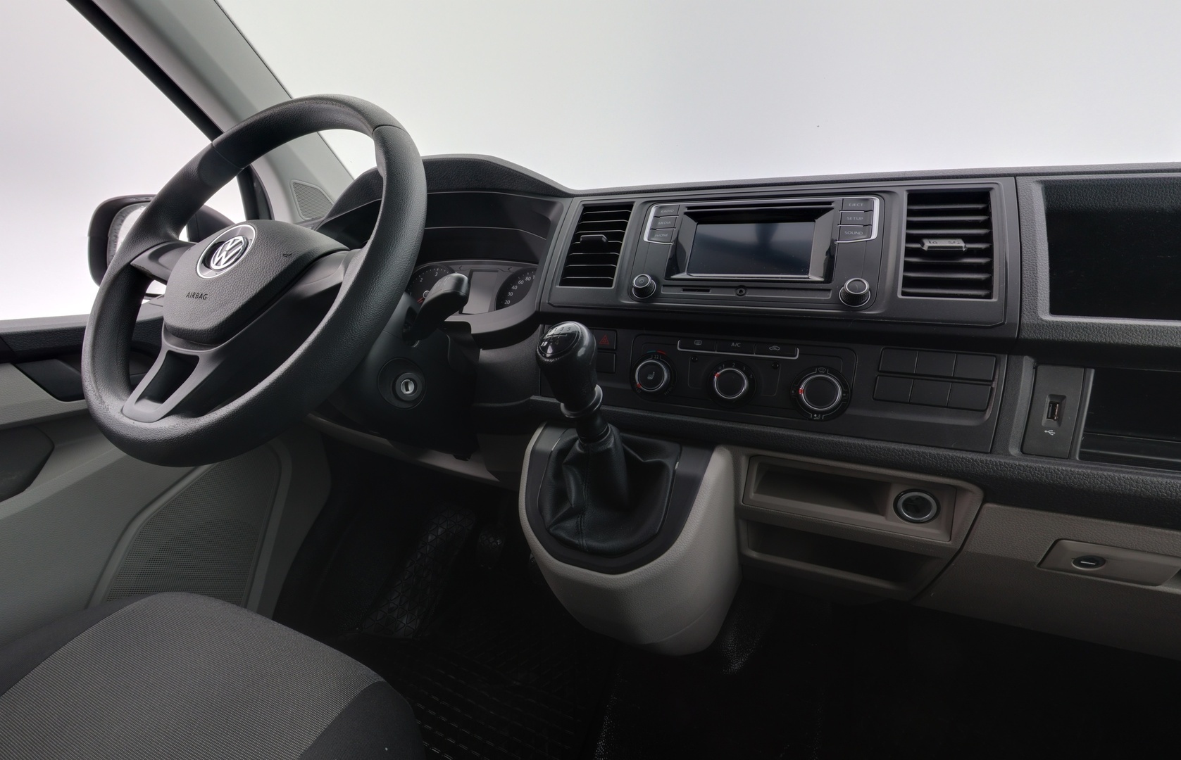 VOLKSWAGEN Transporter 2017