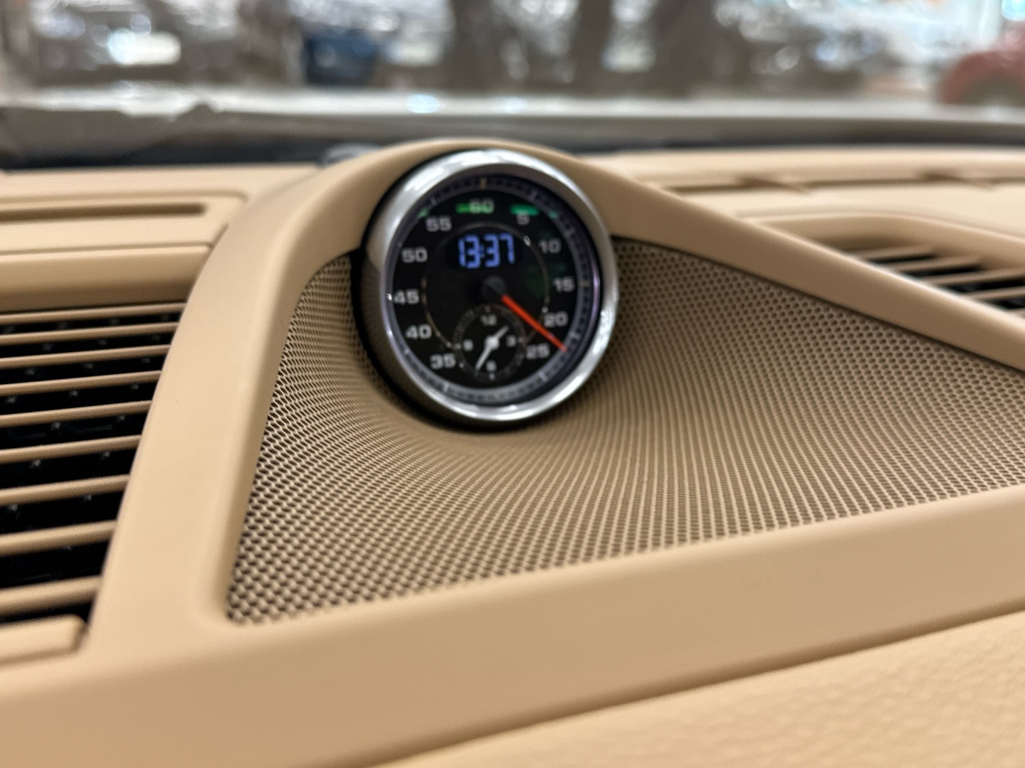 PORSCHE Panamera 2012