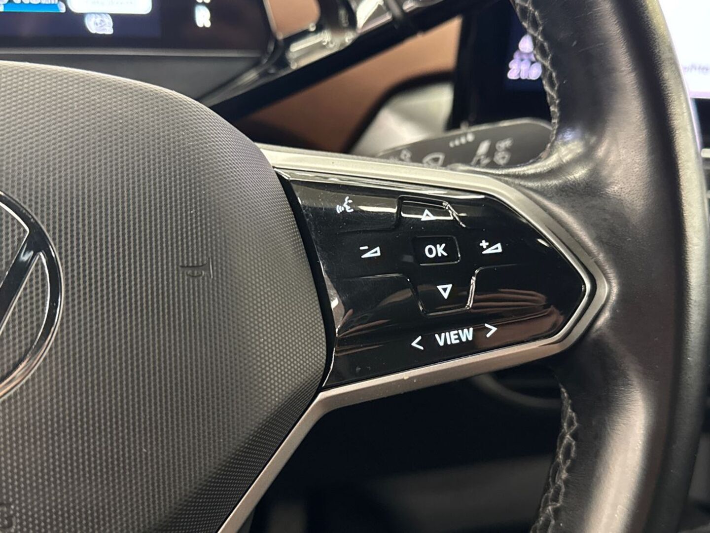 VOLKSWAGEN ID.5 23