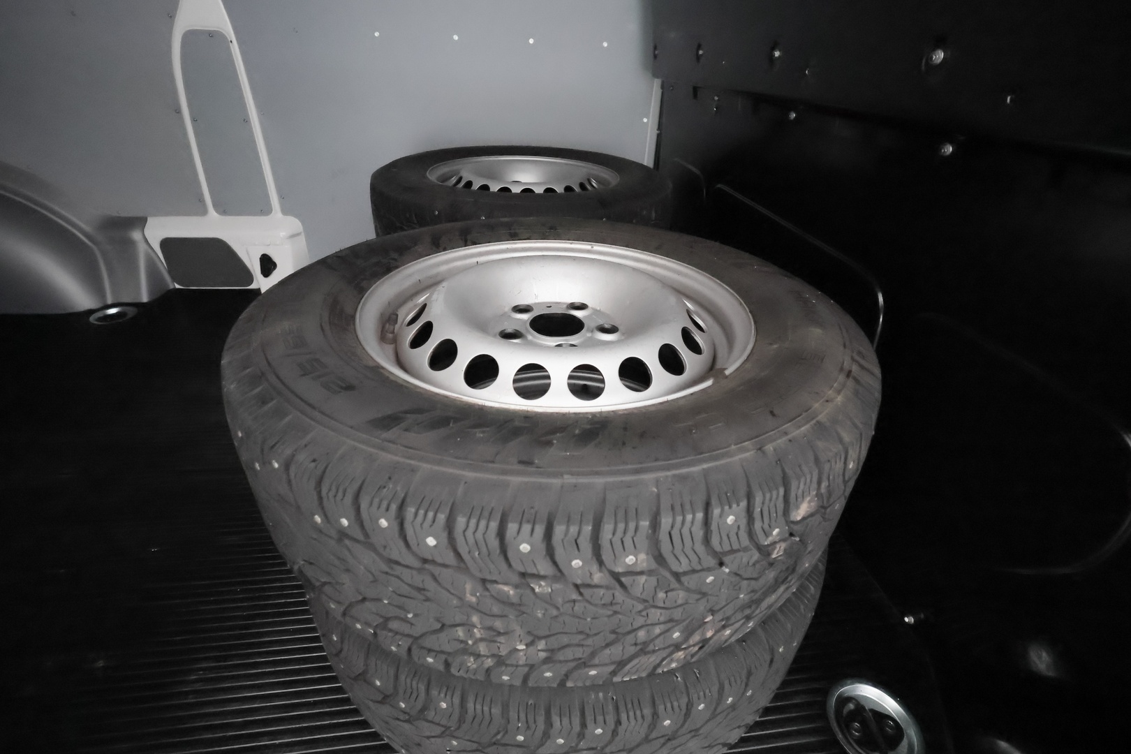 VOLKSWAGEN Transporter 2023