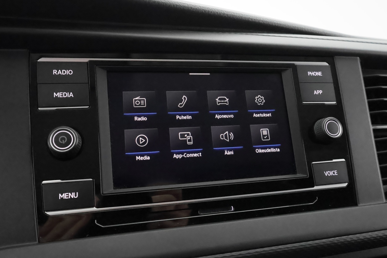 VOLKSWAGEN Transporter 2023