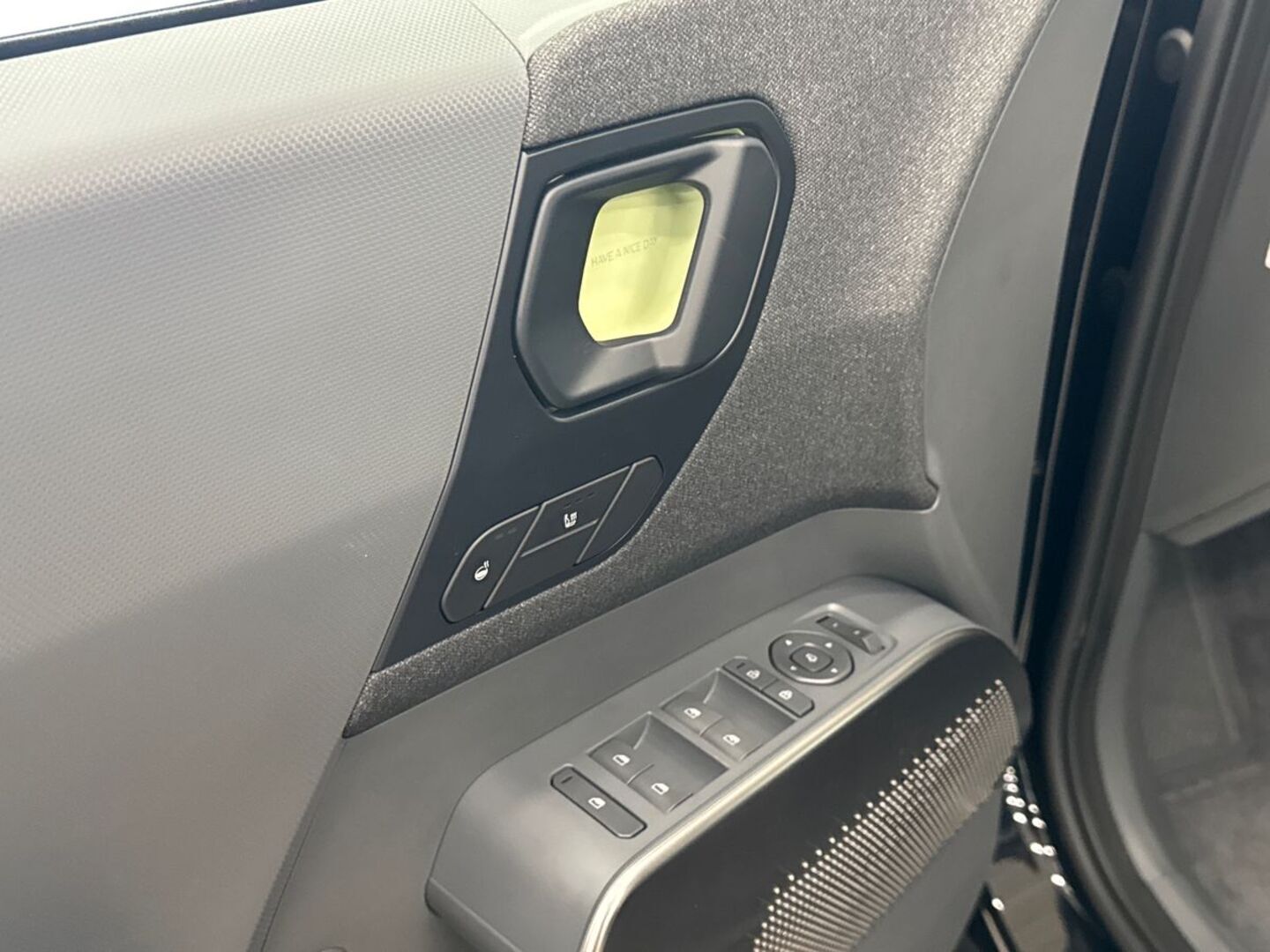 KIA EV2 17