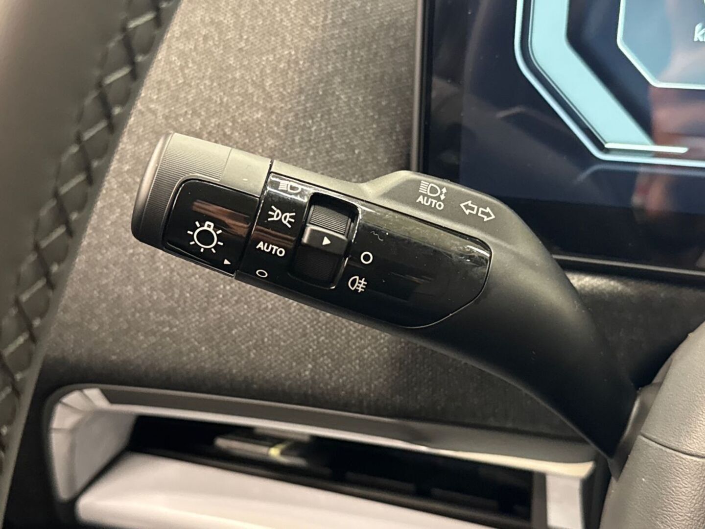 KIA EV2 22
