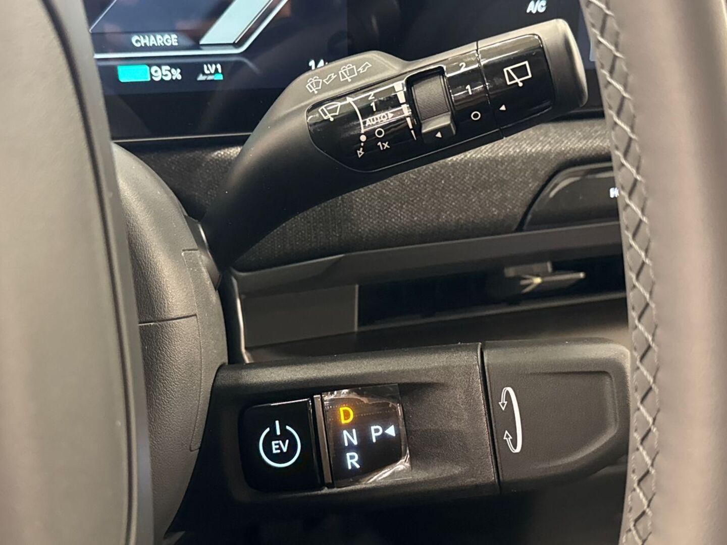 KIA EV2 23