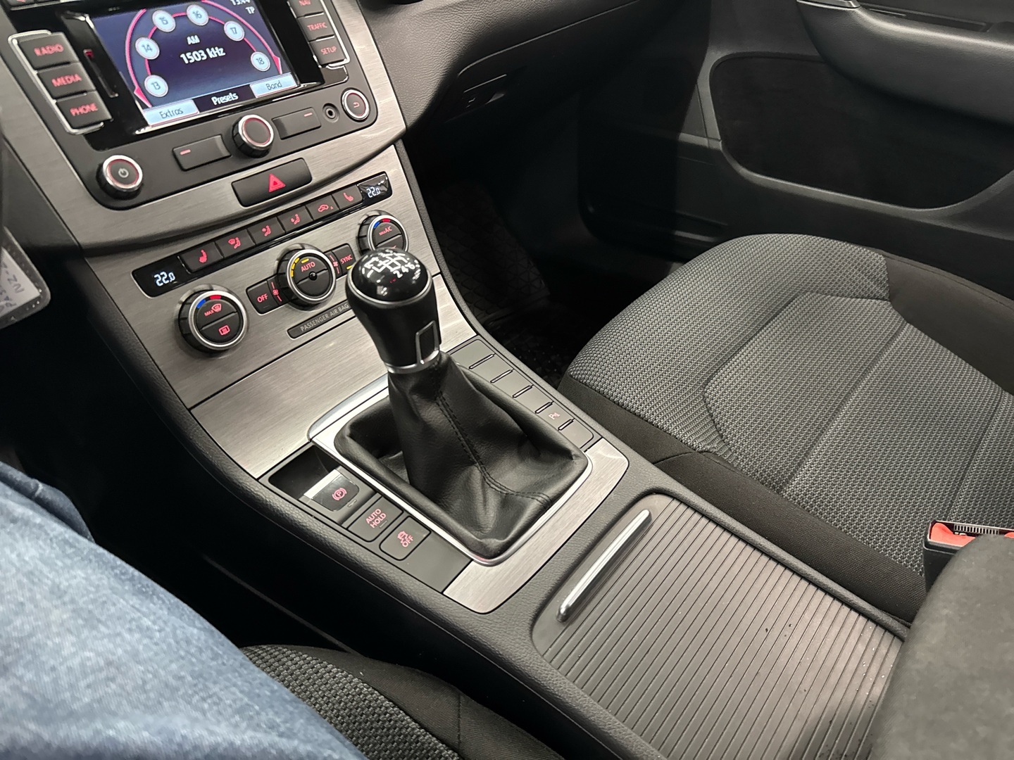 VOLKSWAGEN Passat 2012