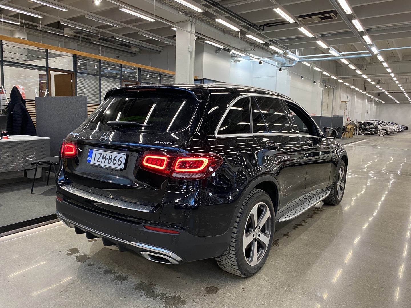 MERCEDES-BENZ GLC 2021