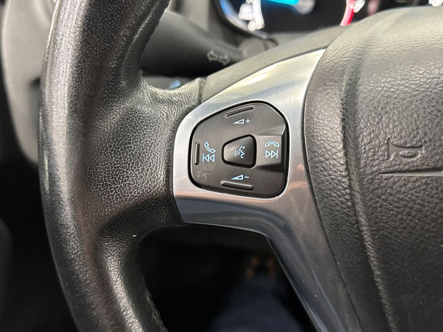 FORD Fiesta 2014