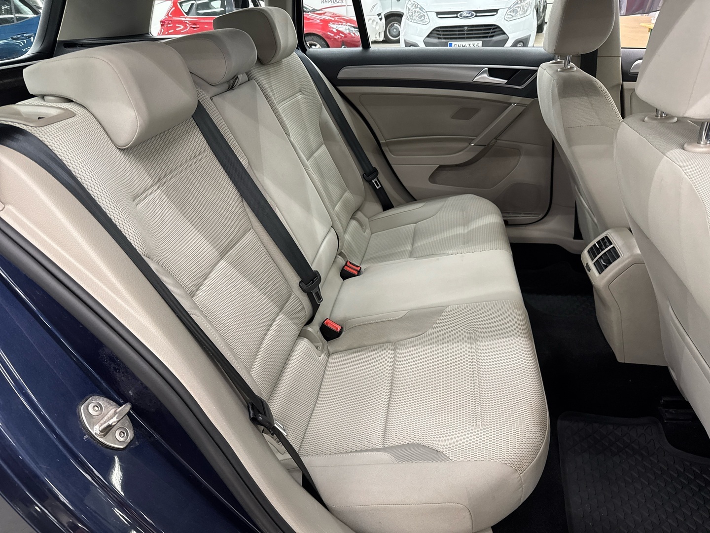 VOLKSWAGEN Golf 2014