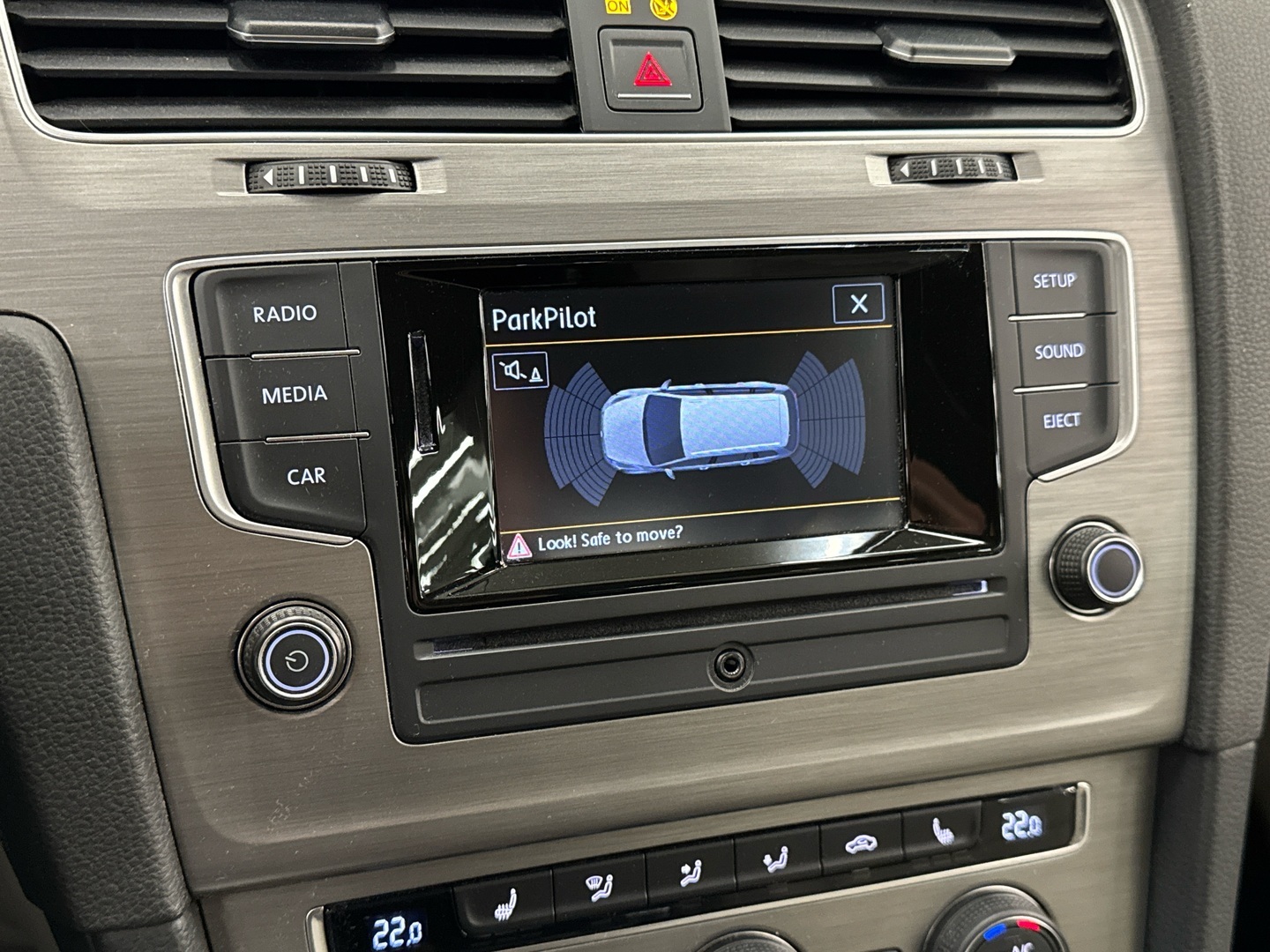 VOLKSWAGEN Golf 2014