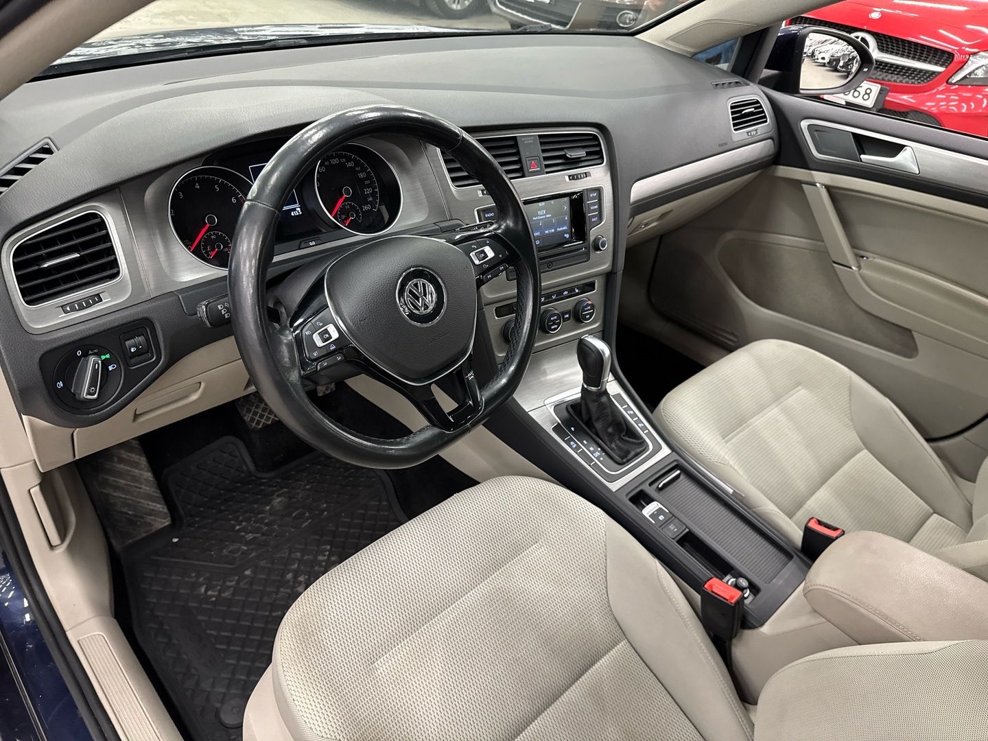VOLKSWAGEN Golf 2014
