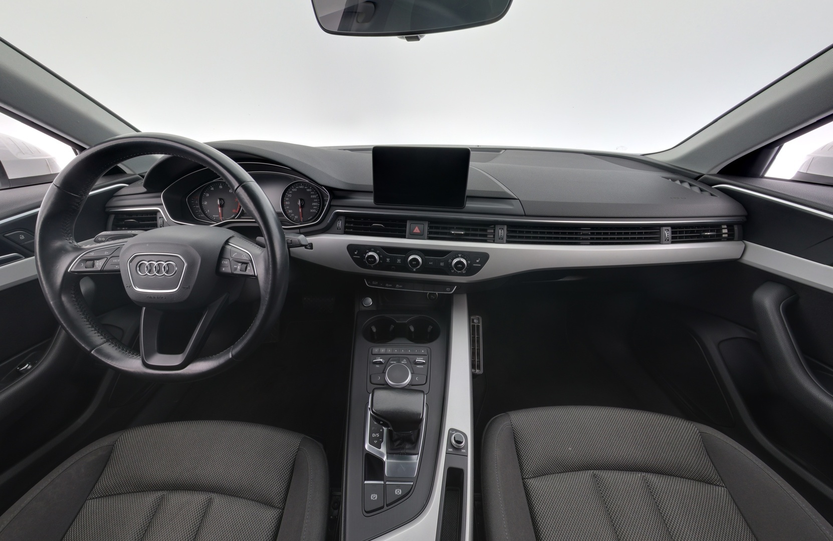 AUDI A4 2016