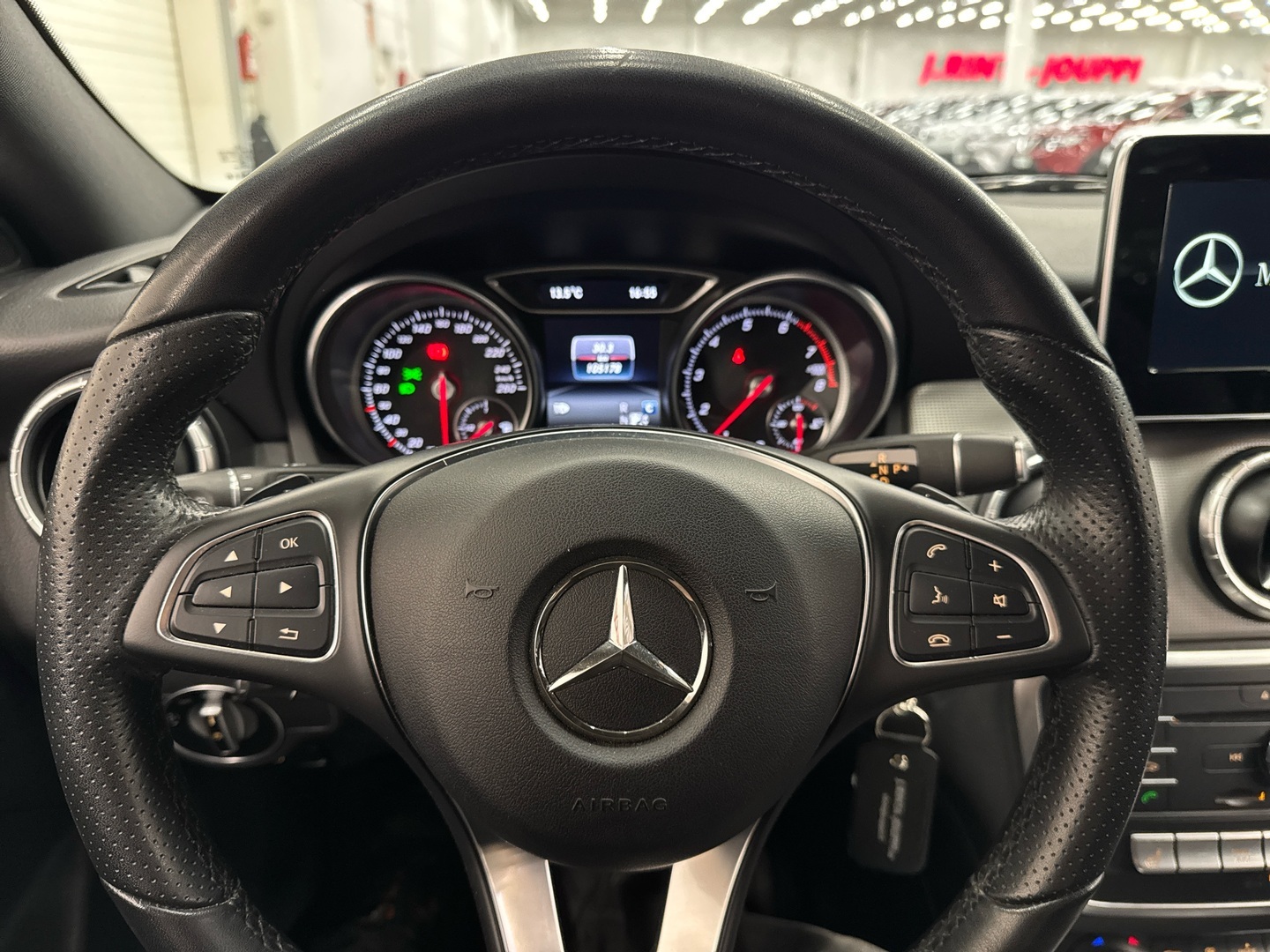 MERCEDES-BENZ CLA 2017