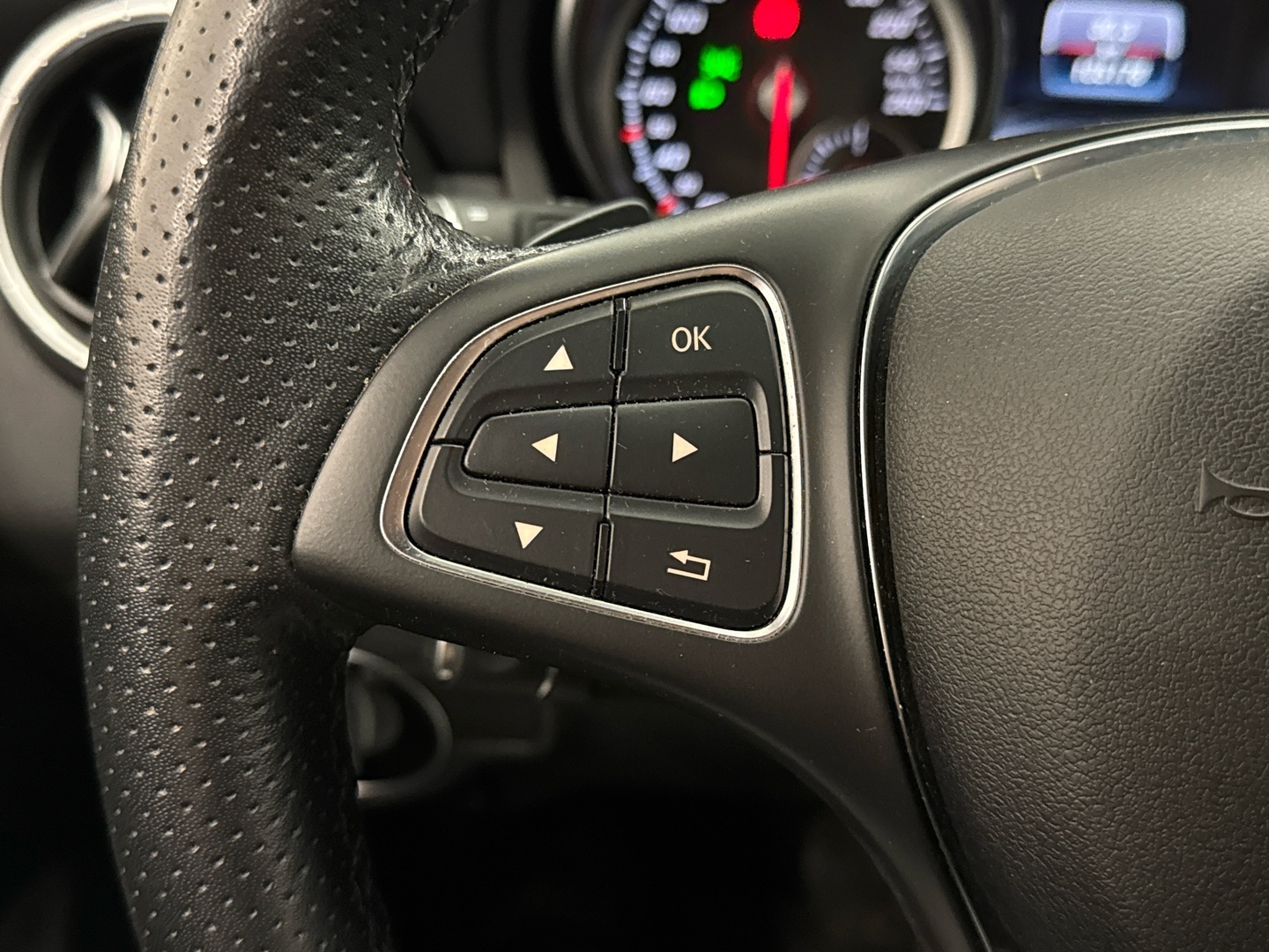 MERCEDES-BENZ CLA 2017