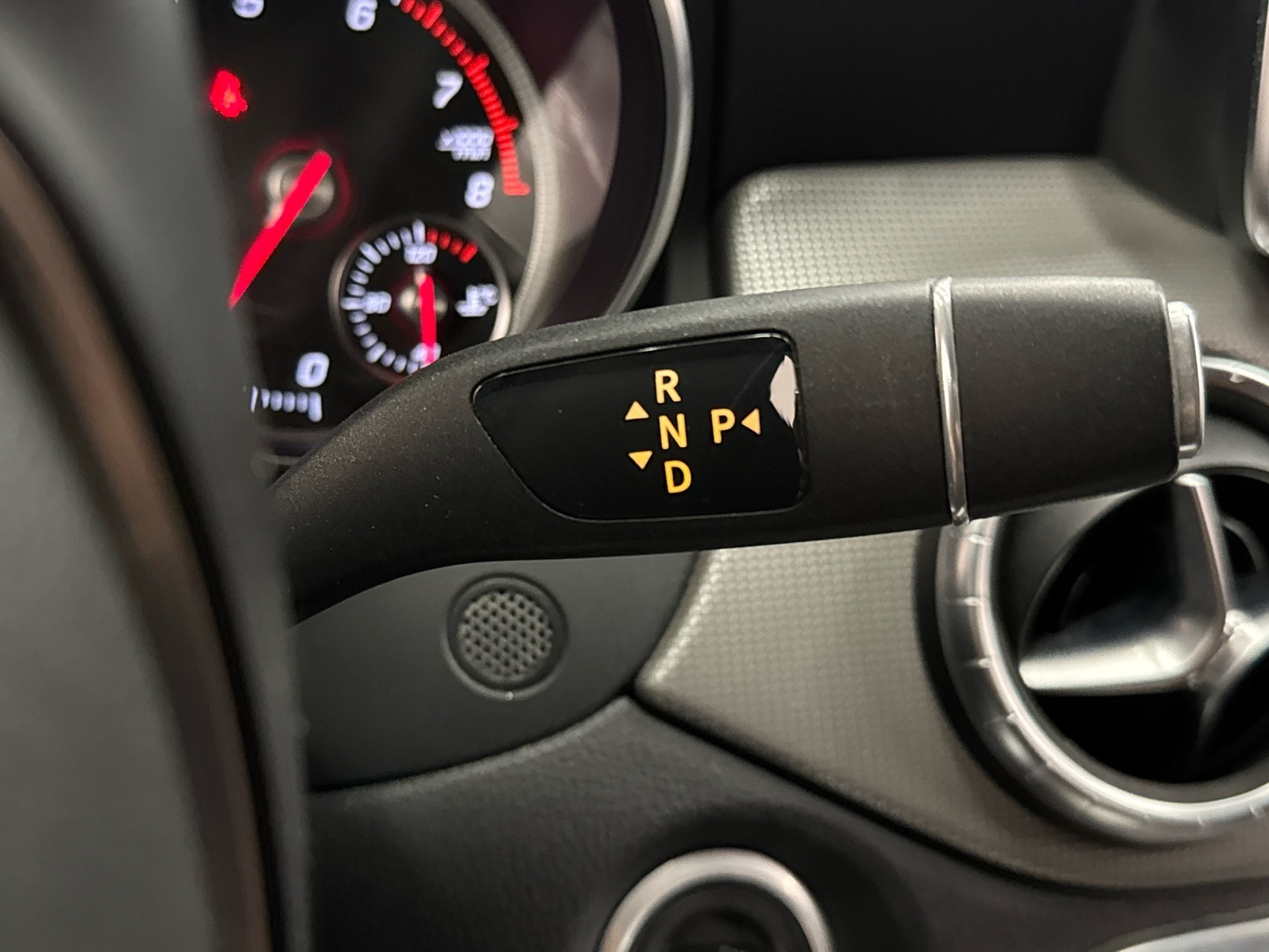 MERCEDES-BENZ CLA 2017