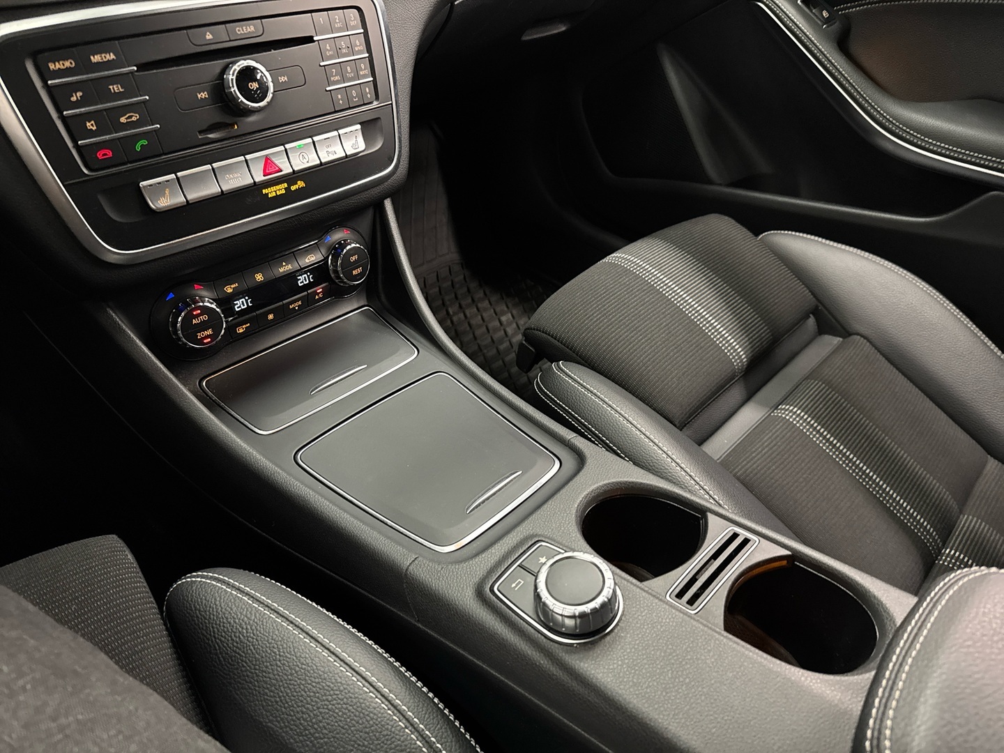 MERCEDES-BENZ CLA 2017