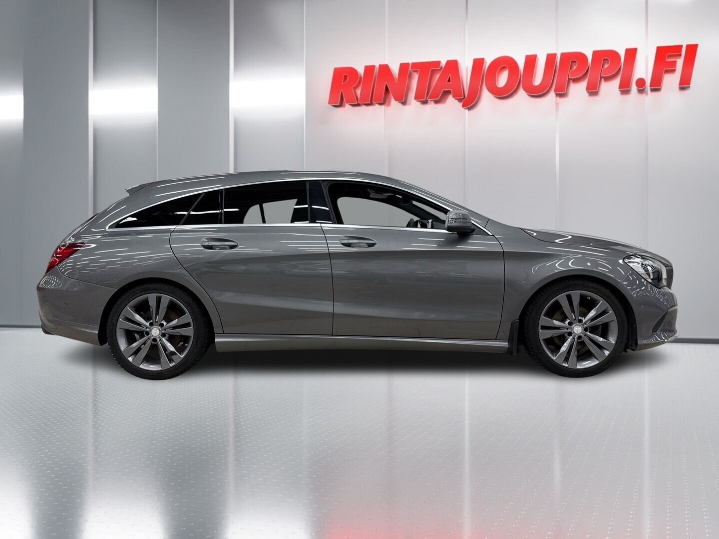 MERCEDES-BENZ CLA 2017