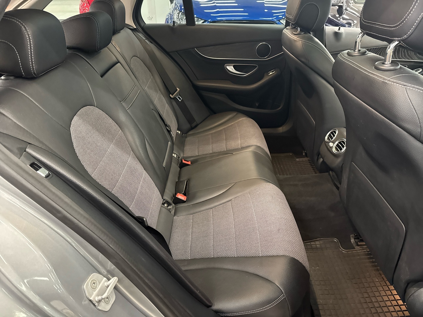 MERCEDES-BENZ C 2015