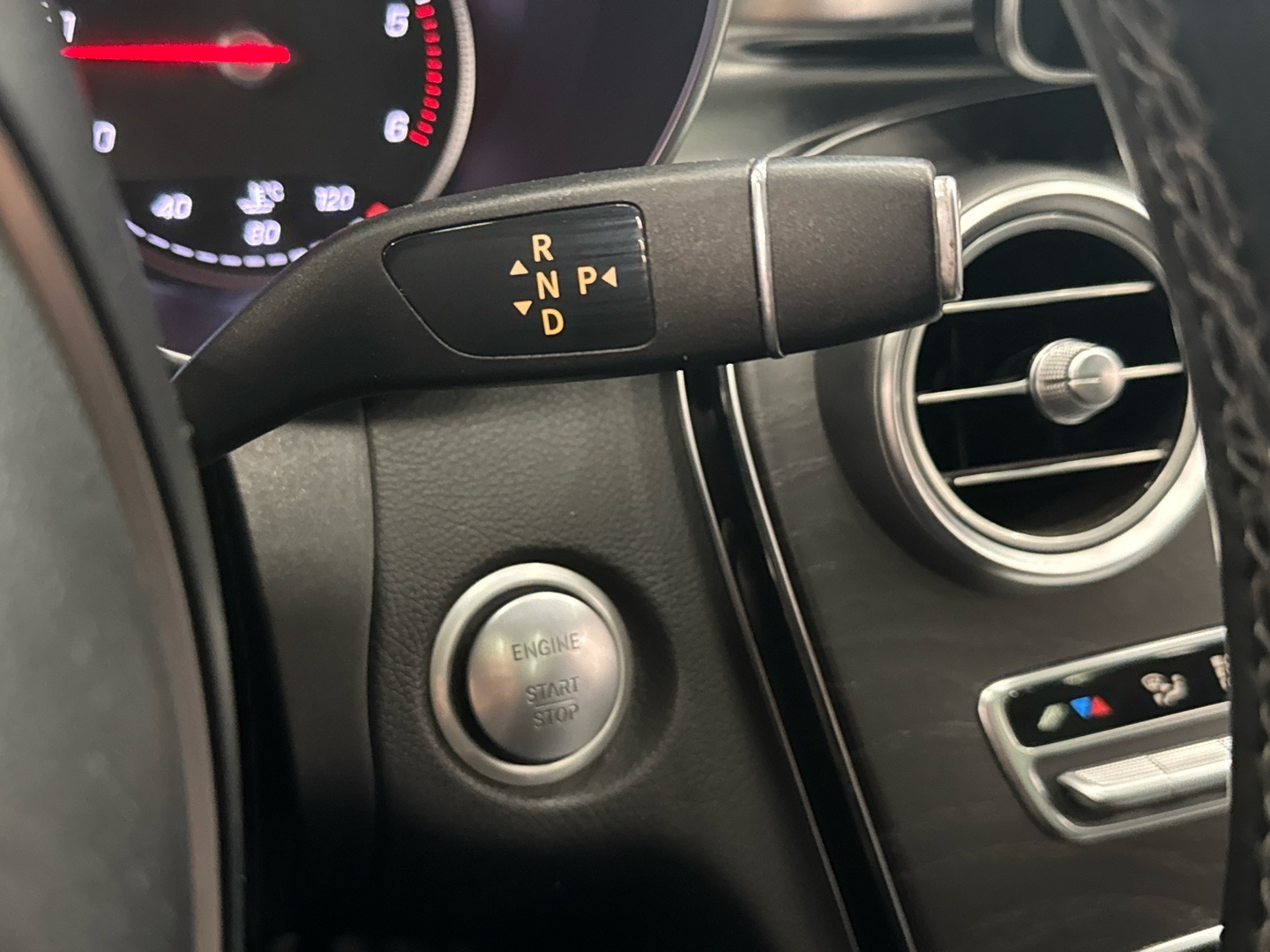 MERCEDES-BENZ C 2015