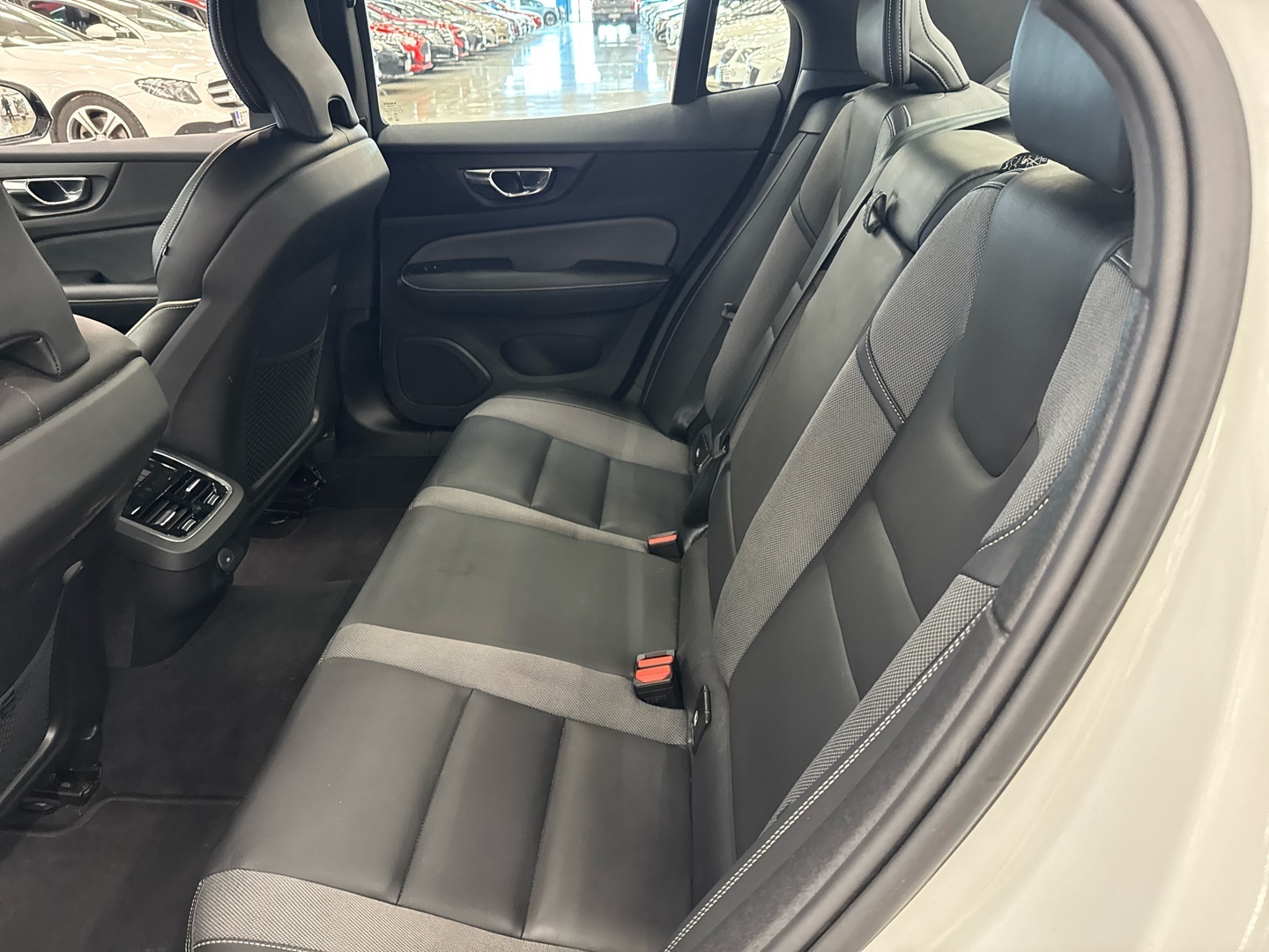 VOLVO S60 2023