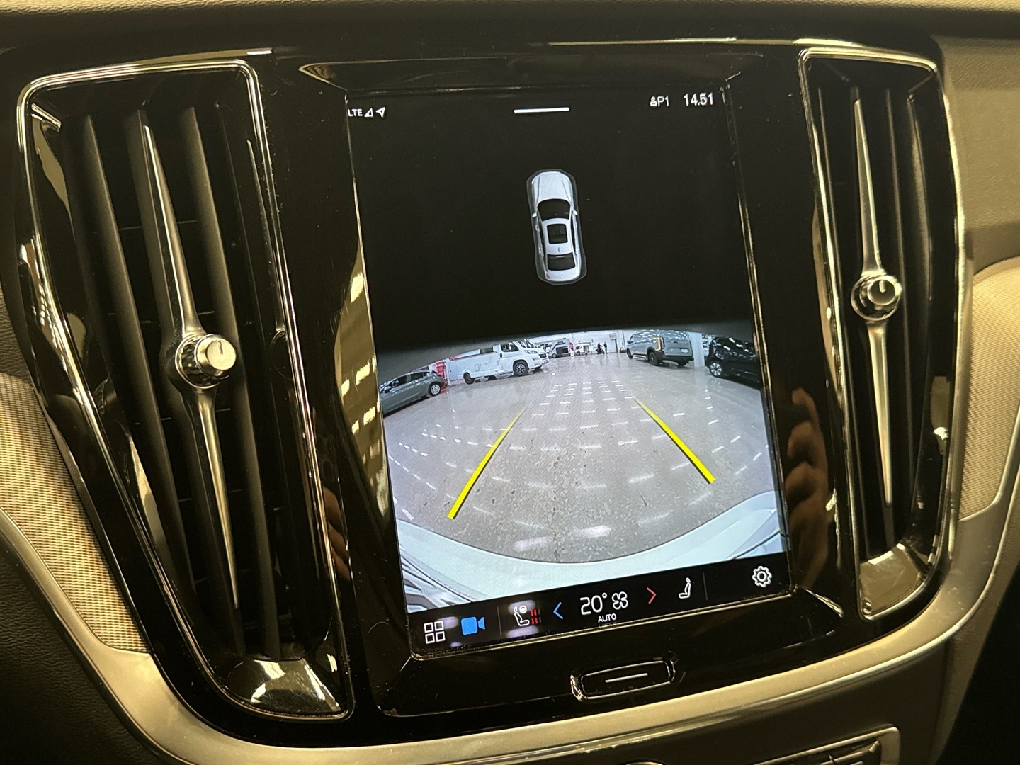 VOLVO S60 2023