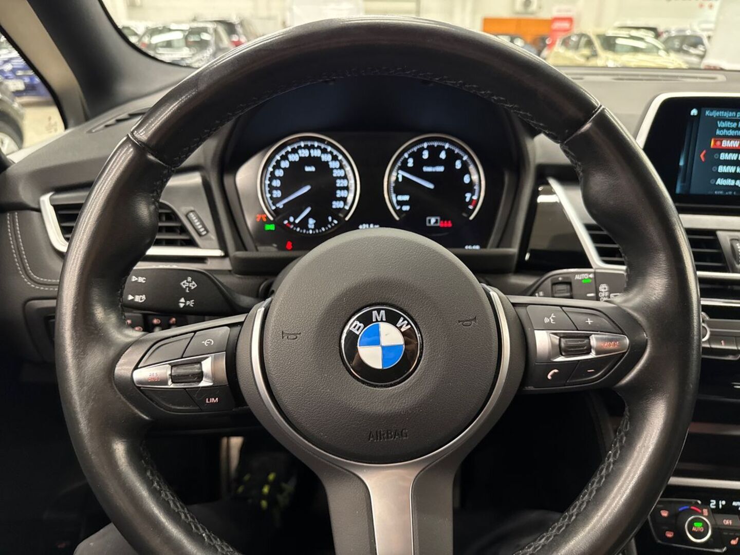 BMW 218 2022